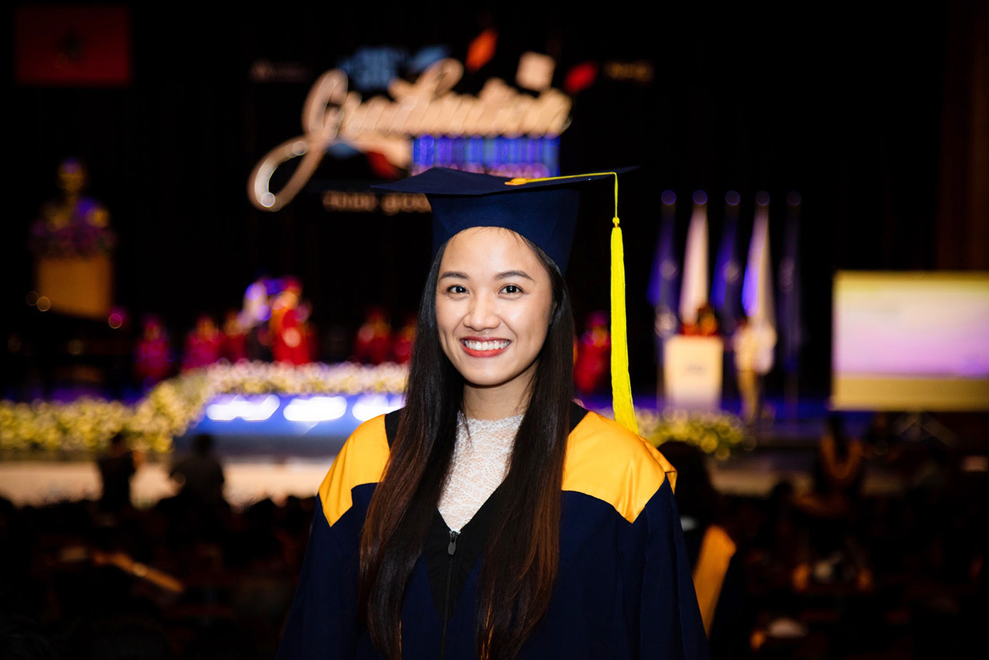 Chị Bảo Yến tại Lễ tốt nghiệp Trường Đại học Hoa Sen