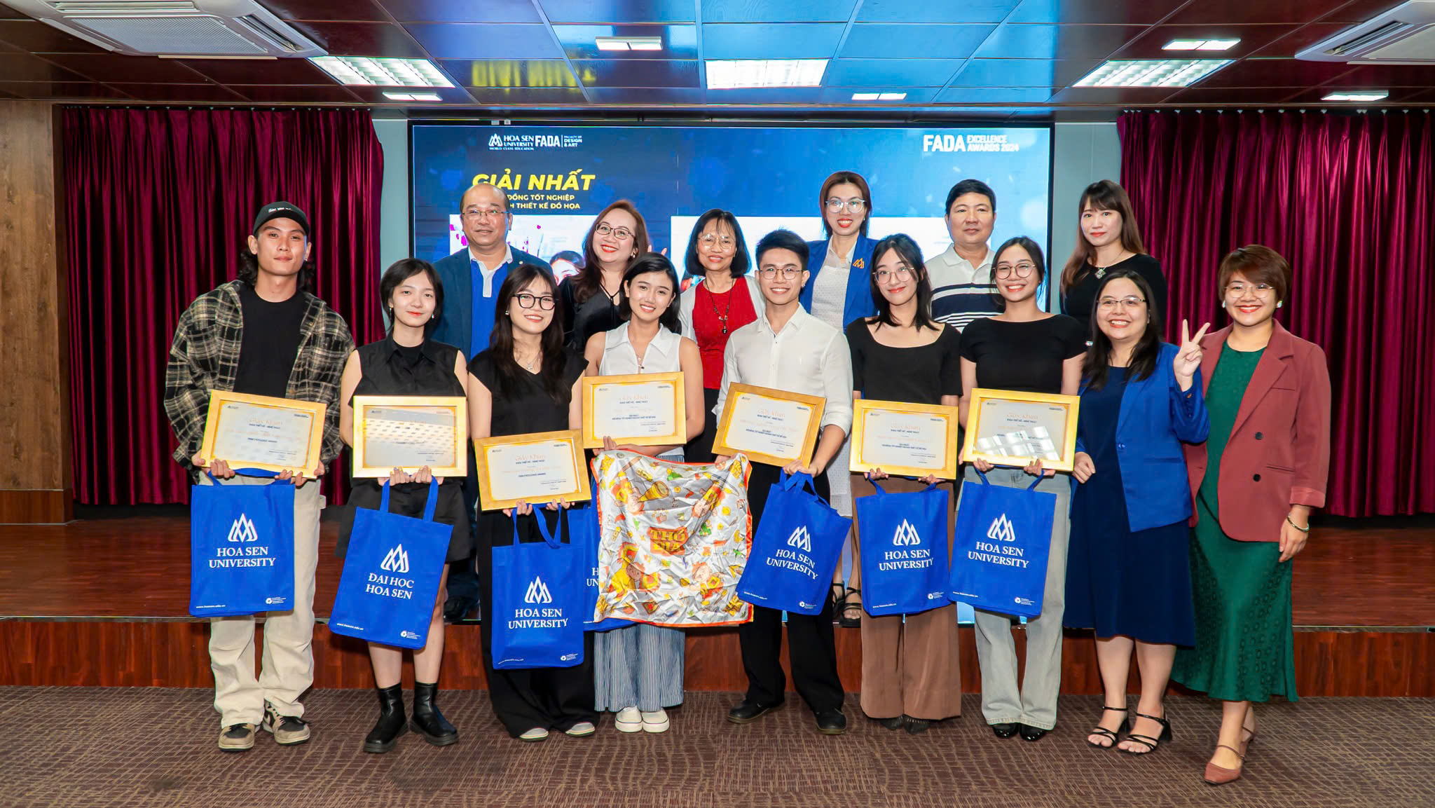 Nguyễn Hoàng Đức Thịnh: Chàng Á khoa ngành Thiết kế Đồ họa mang hình ảnh sinh viên Hoa Sen ra thế giới