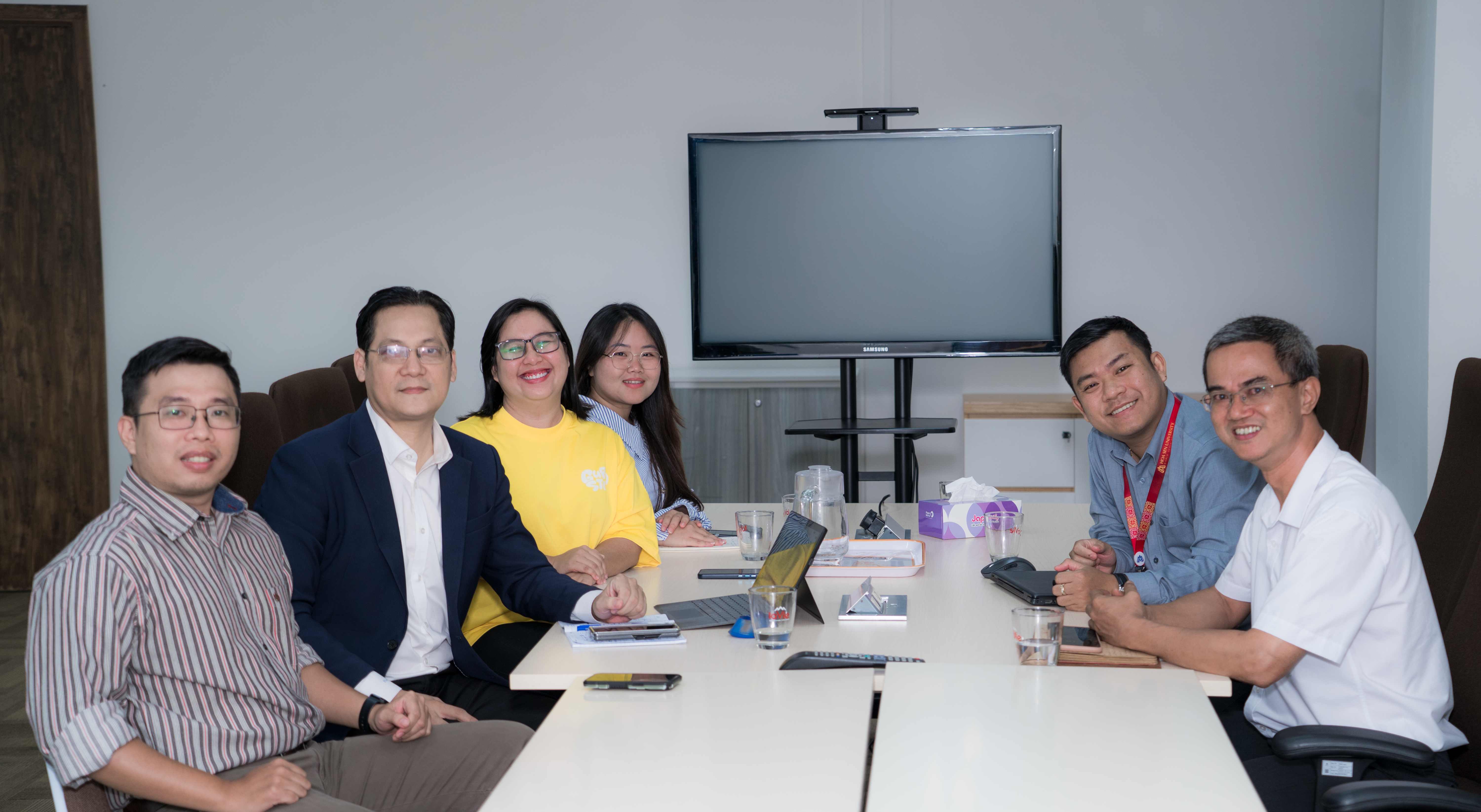 Phiên họp chuẩn bị giai đoạn mới – Cộng đồng Cựu Sinh viên Hoa Sen