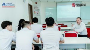 The Week Of Benefits Professional Series Of Intensive Induction: Mr. Mike Gibson Chia Sẻ Phương Pháp Học Tập Hiệu Quả