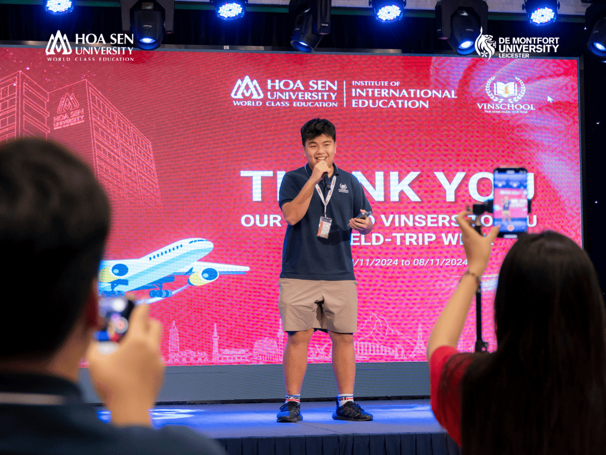 Học sinh Vinschool góp vui văn nghệ tại buổi bế mạc tuần lễ kiến tập