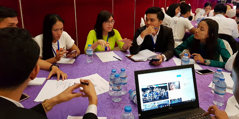 sv_hoa_sen_nganh_du_lich Sinh viên Khoa Du lịch tham gia chương trình hành động và giao lưu đại sứ du lịch trẻ 2018