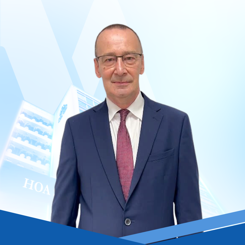 Viện đào tạo quốc tế- Đội ngũ