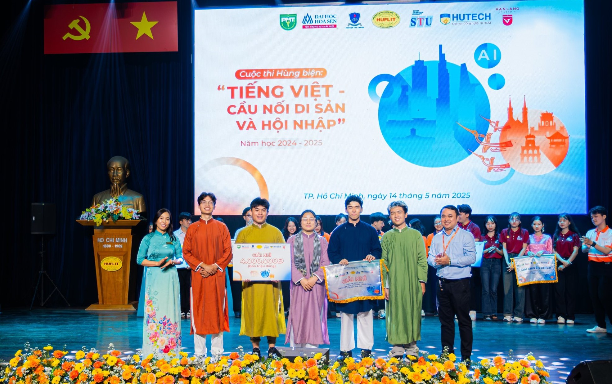 Sinh viên ngành Luật xuất sắc giành ngôi vị Á quân cuộc thi Hùng biện Tiếng Việt 2025