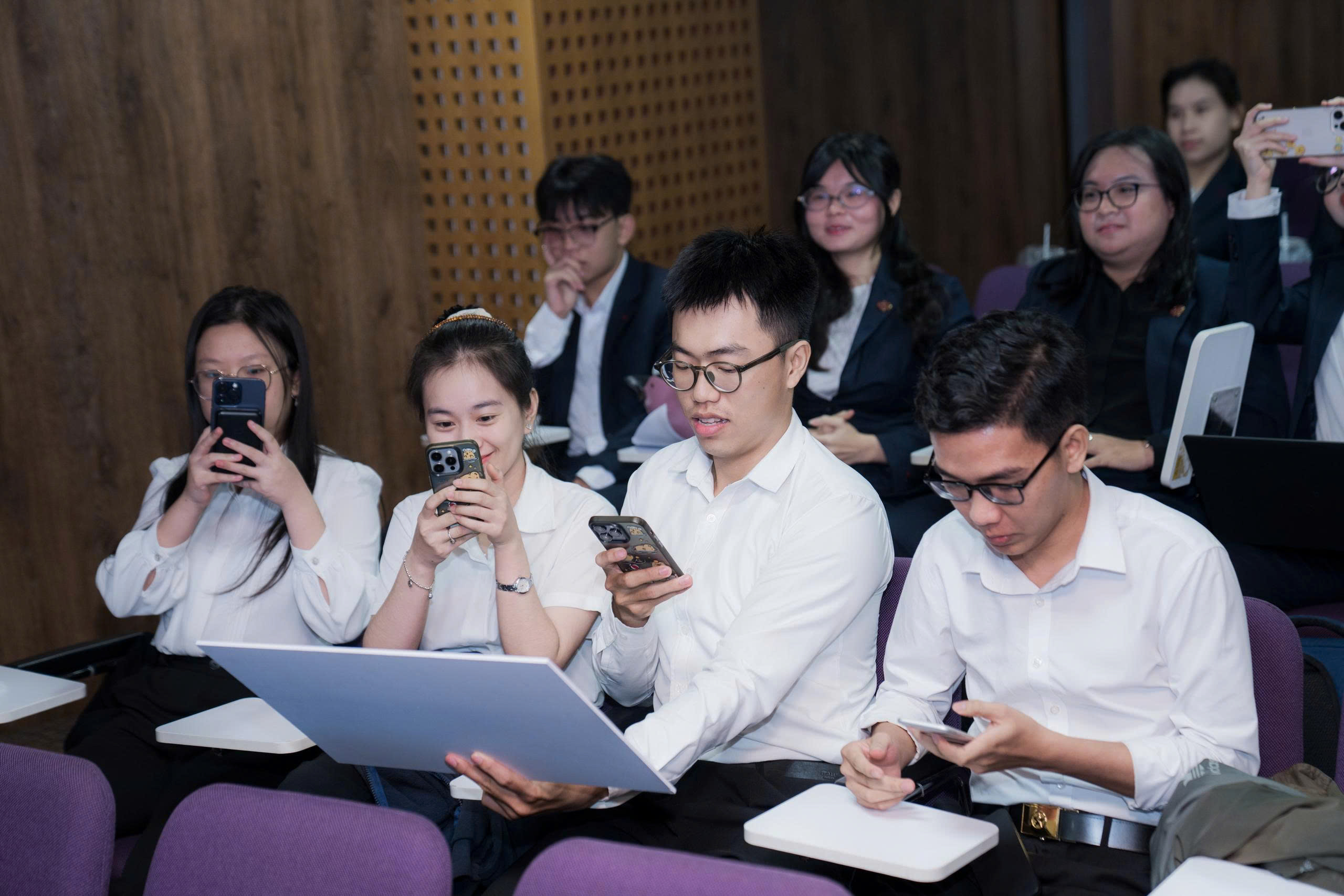 NCKH sinh viên lần thứ 15