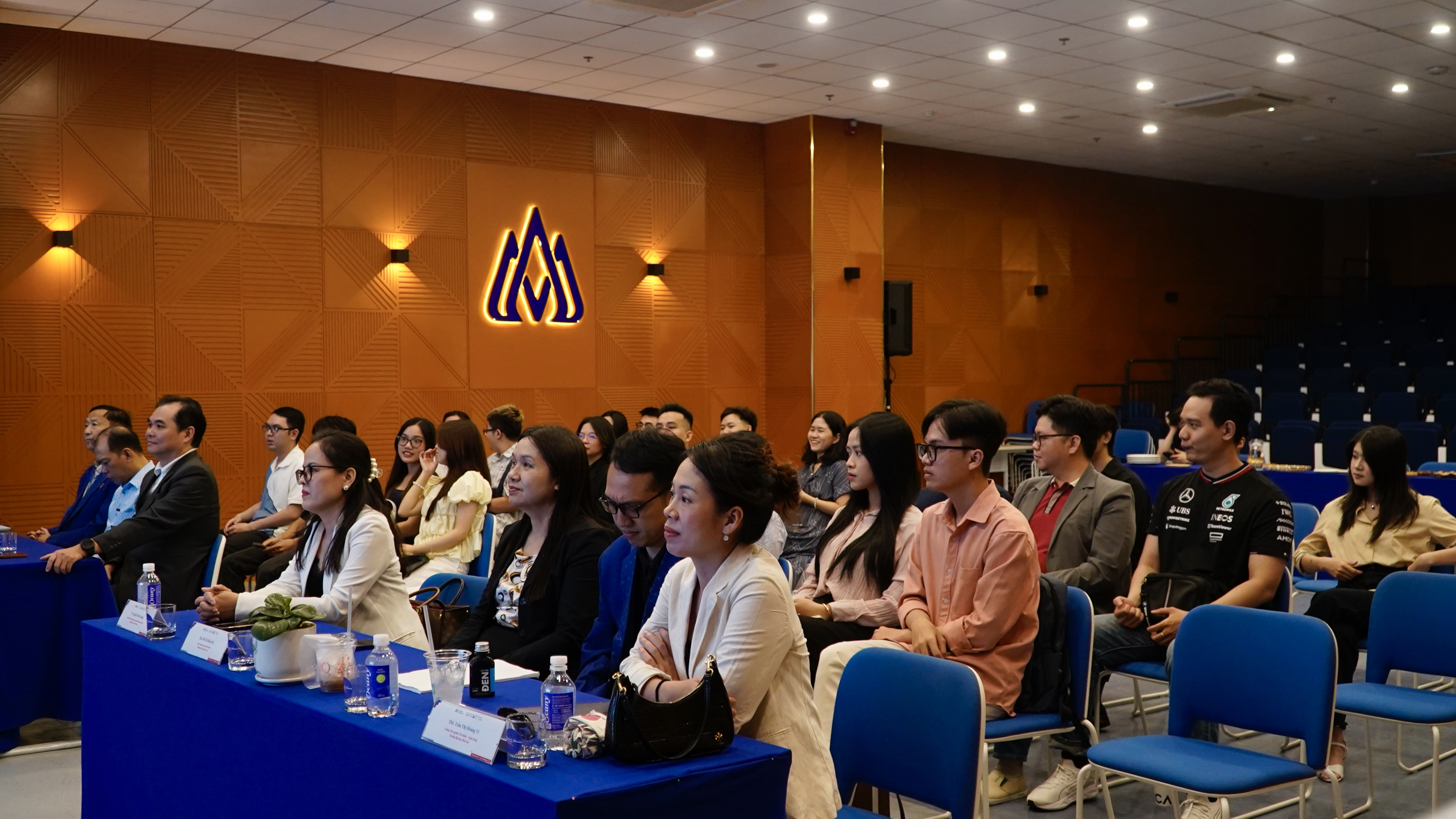 hinhanhcuusinhvientrongsukien5