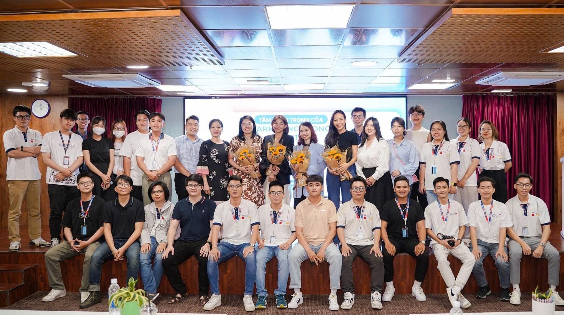 Young Logistics Club