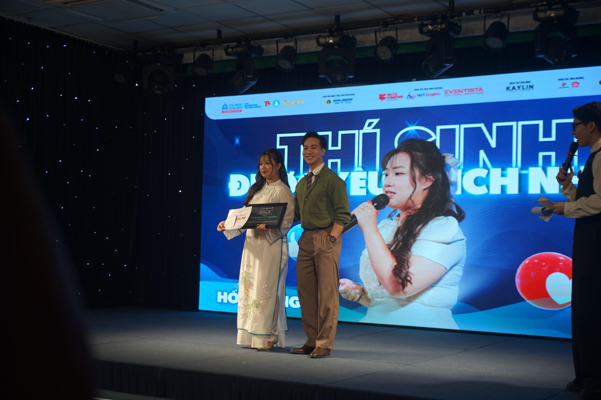 Giải thí sinh được yêu thích nhất thuộc về bạn Hồ Vương Tuệ