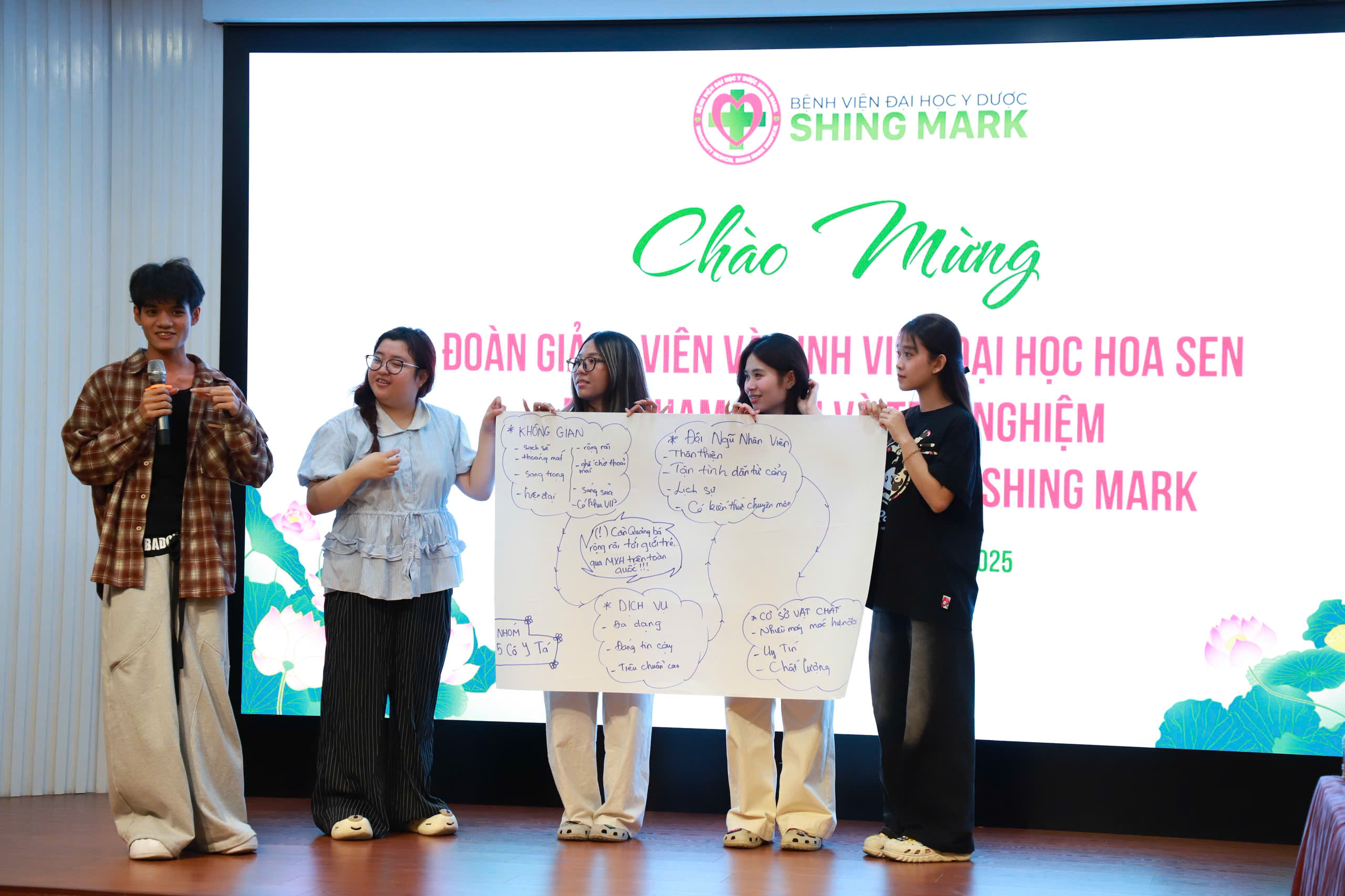 HSU Marketing Students “Change Their Perspective” on Healthcare Marketing after a Field Trip to Shing Mark University Medical Hospital