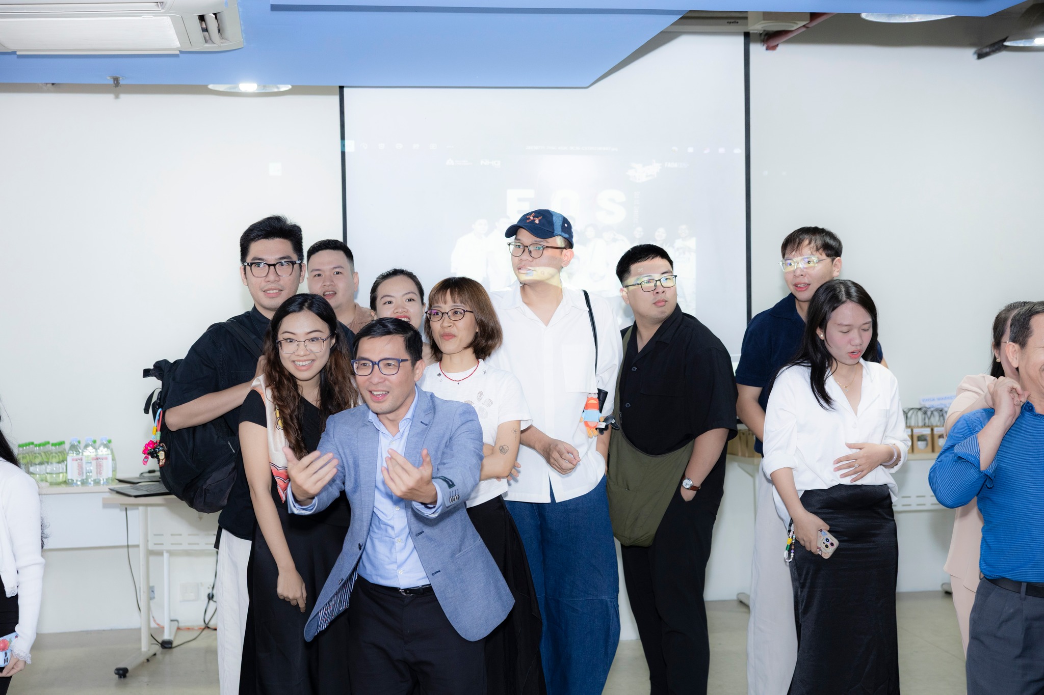 10/01/2026, Khoa MKT-TT HSU  họp mặt cựu sinh viên mang ý nghĩa của một hành trình “trở về”,  cùng kết nối, sẻ chia và tiếp tục đồng hành.