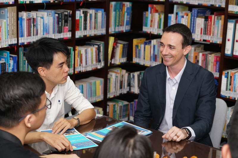 steam-up-crew-dh-hoa-sen_4