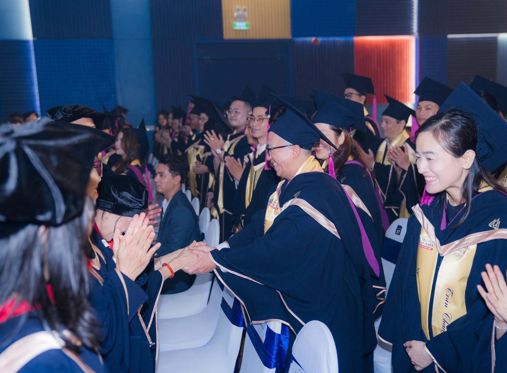 LTN-2026-tan-thac-si-thuc-hien-nghi-thuc-tri-an