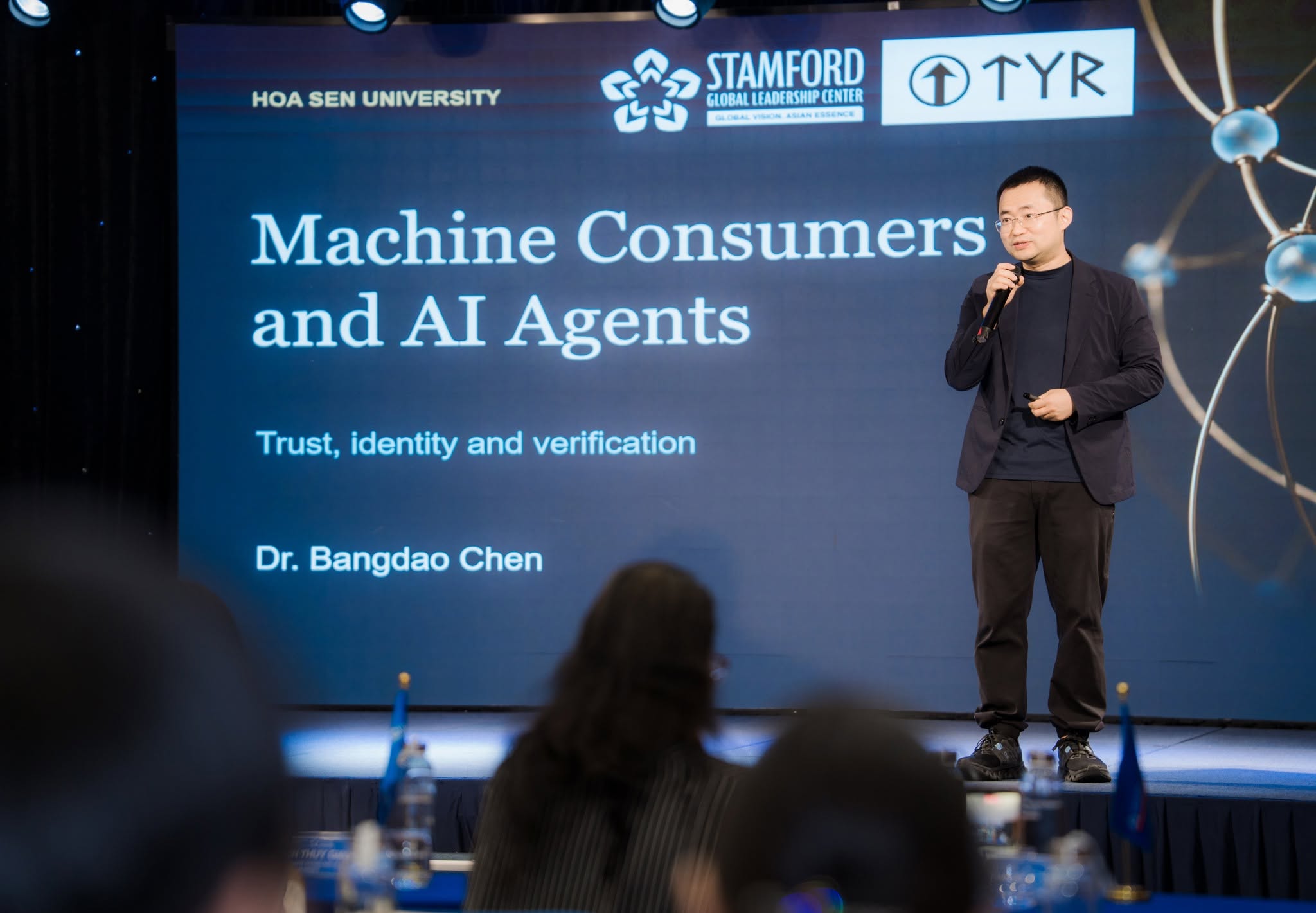 ts-bangdao-chen-thanh-vien-hoi-dong-co-van-sglc