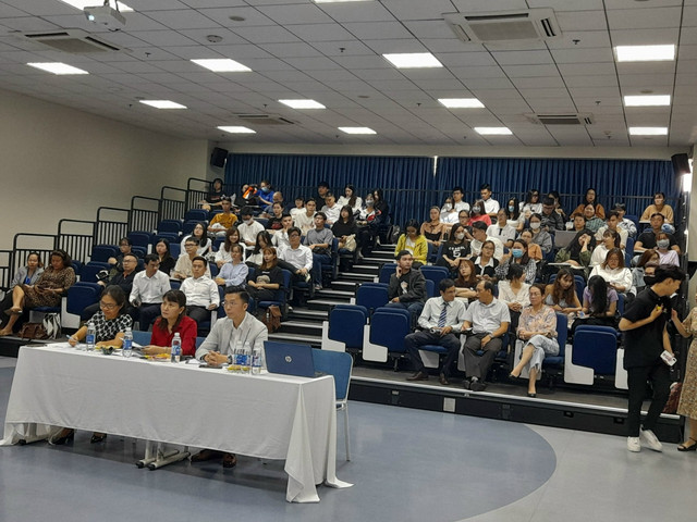 7b77ff4fa4ee56b00fff