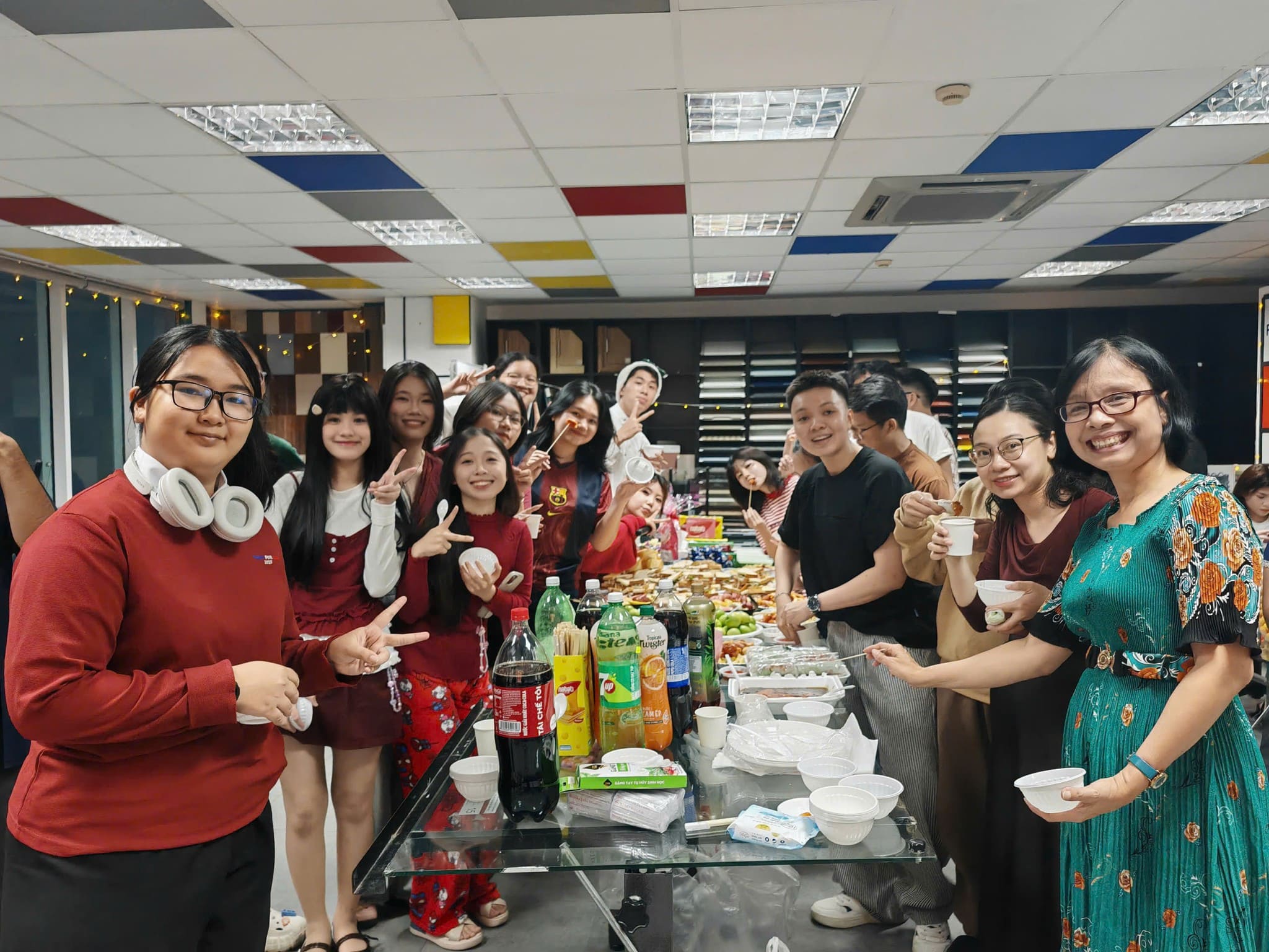 20251225.Tiệc Giáng Sinh 2025 – Ngành Thiết Kế Nội Thất