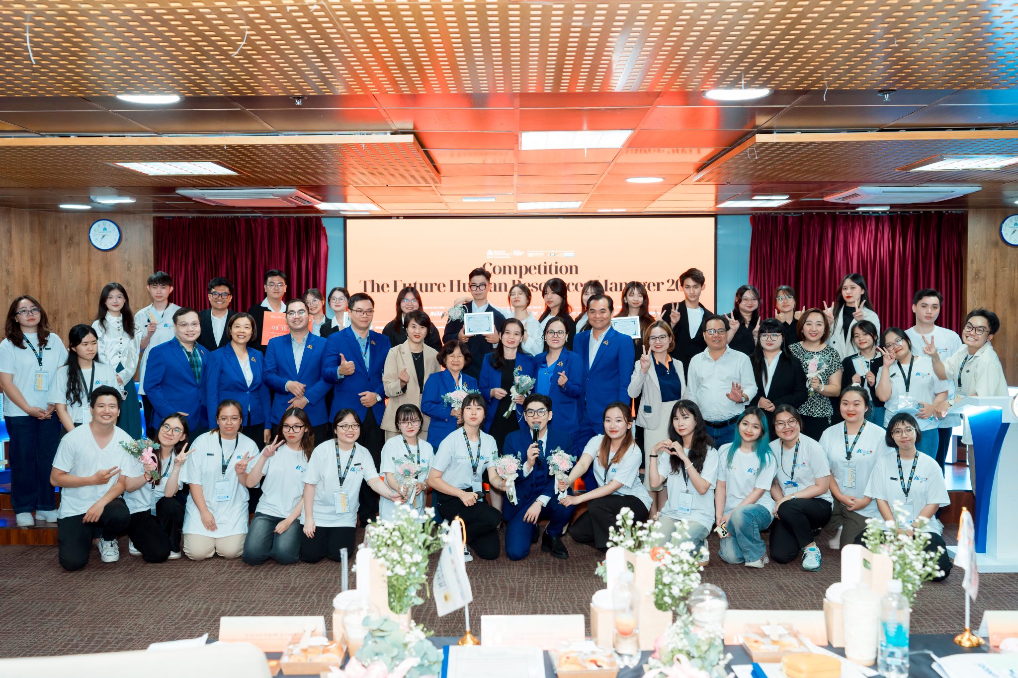 Học ngành Quản trị nhân lực: Người 