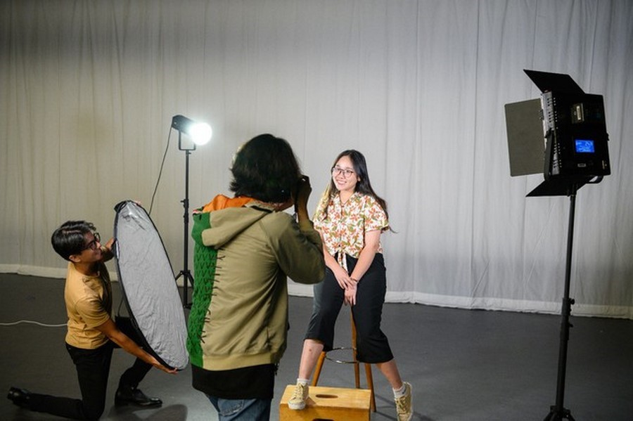he Film program requires learners to have the necessary qualities such as artistic thinking, good communication, and passion for the profession.