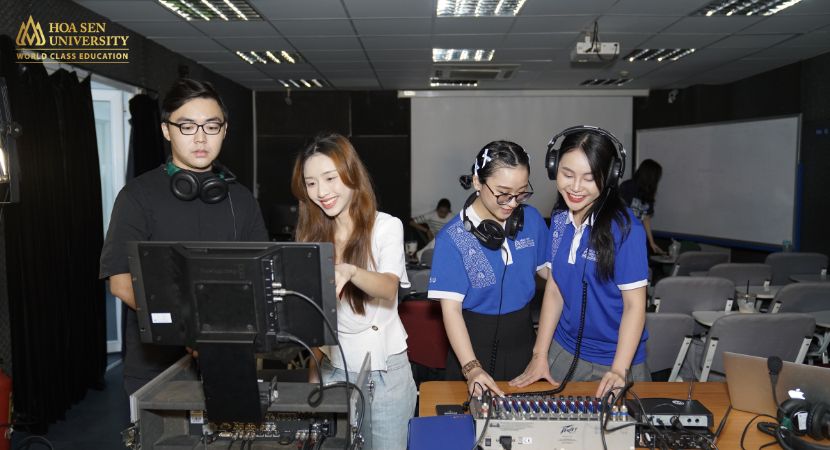 Sinh viên học Truyền thông đa phương tiện Đại học Hoa Sen với chương trình đào tạo tốt nhất