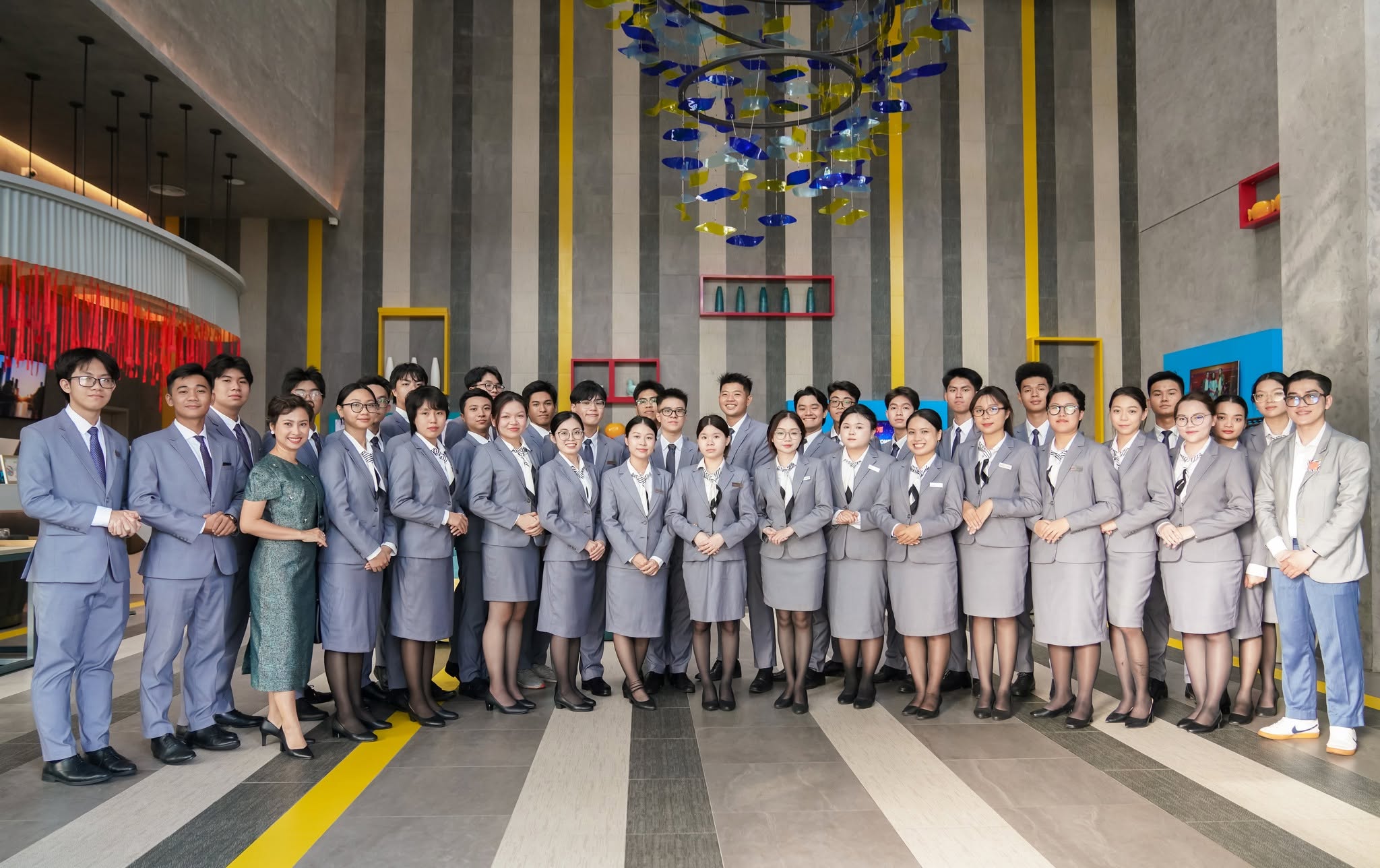 Ngành Quản trị khách sạn Hoa Sen Elite là gì?