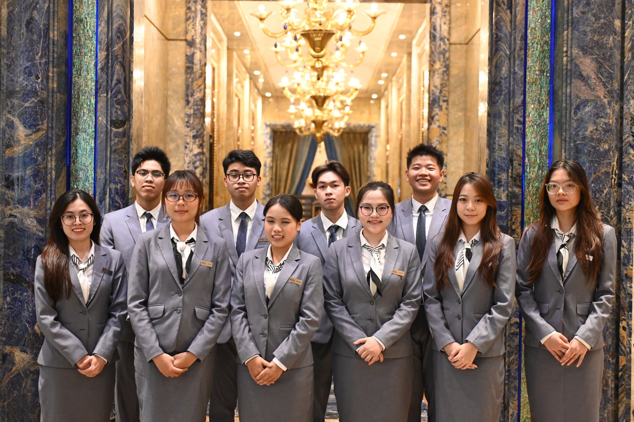 Ngành Quản trị khách sạn Hoa Sen Elite là gì?