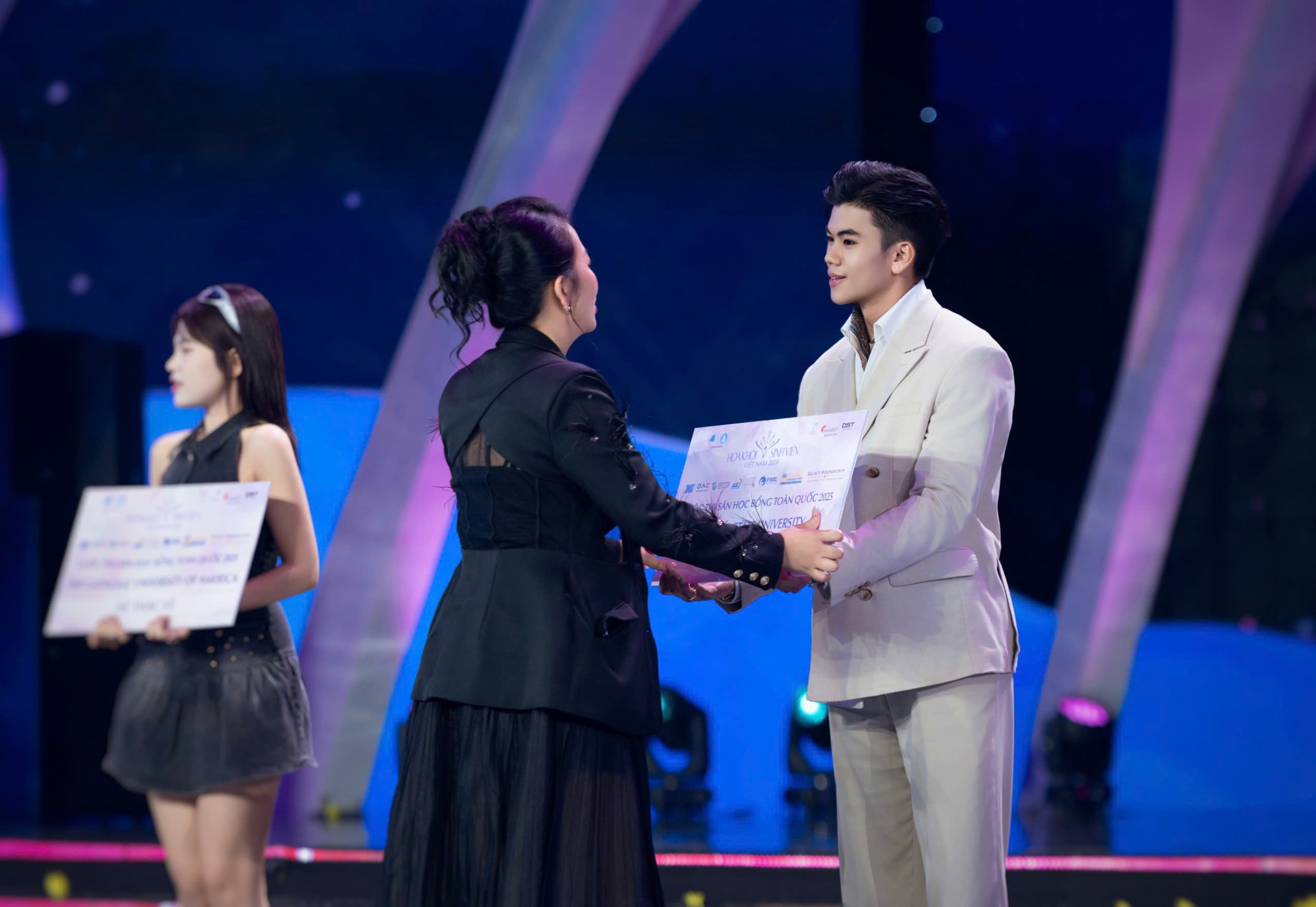  Tài chính - Ngân hàng 