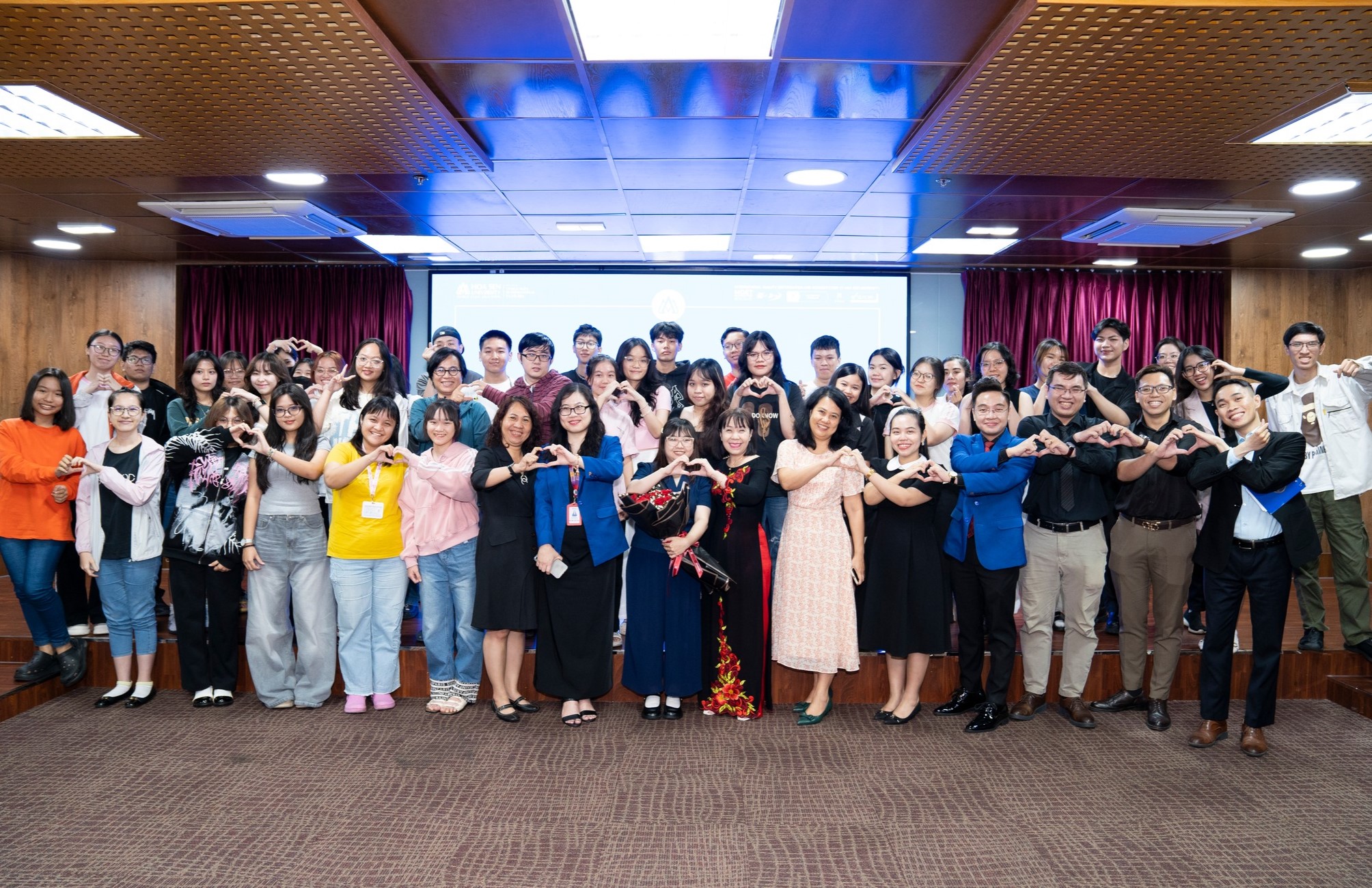 Giảng dạy tiếng Anh