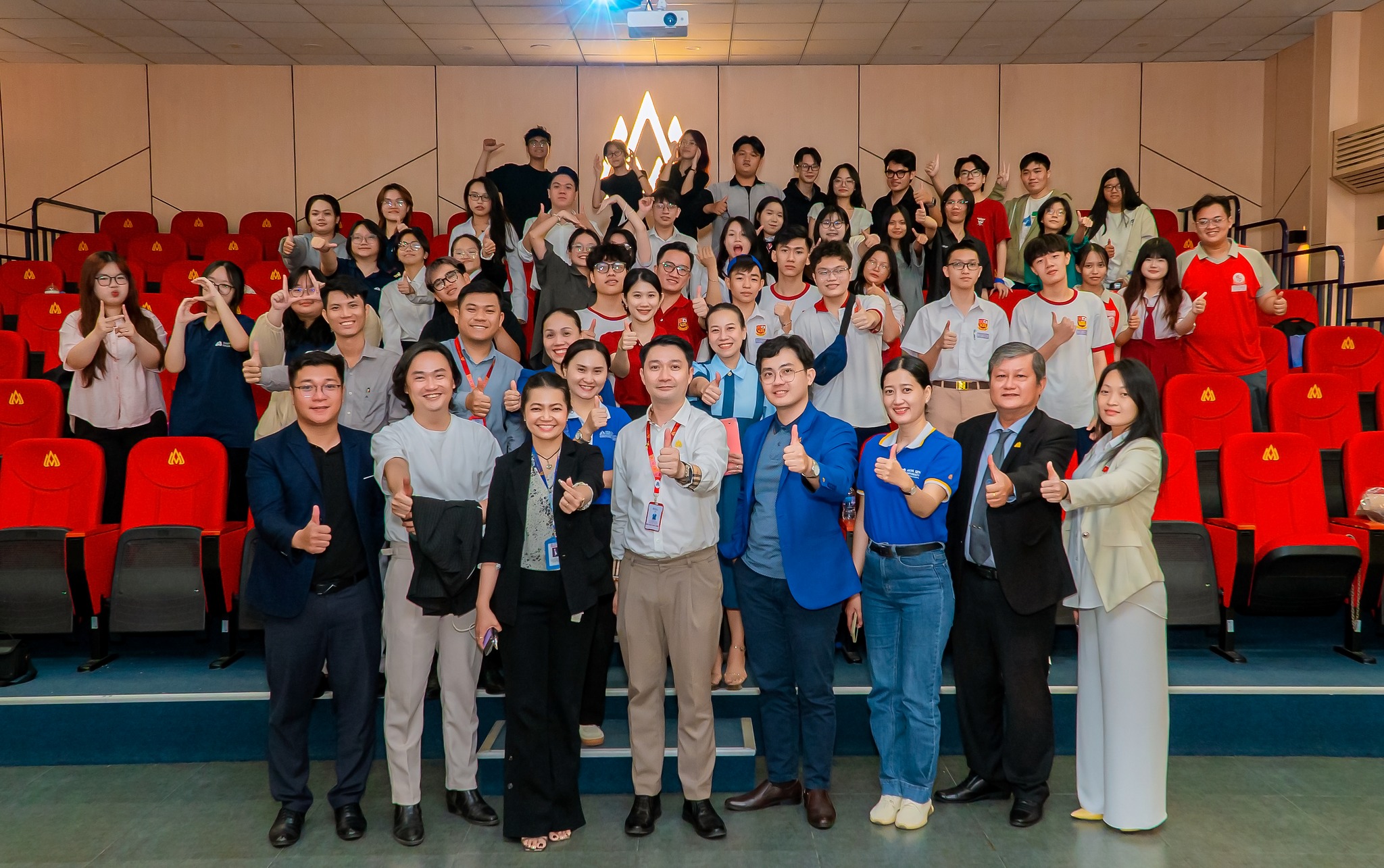 7 ngành học hot, dẫn đầu xu hướng tuyển dụng 2026 