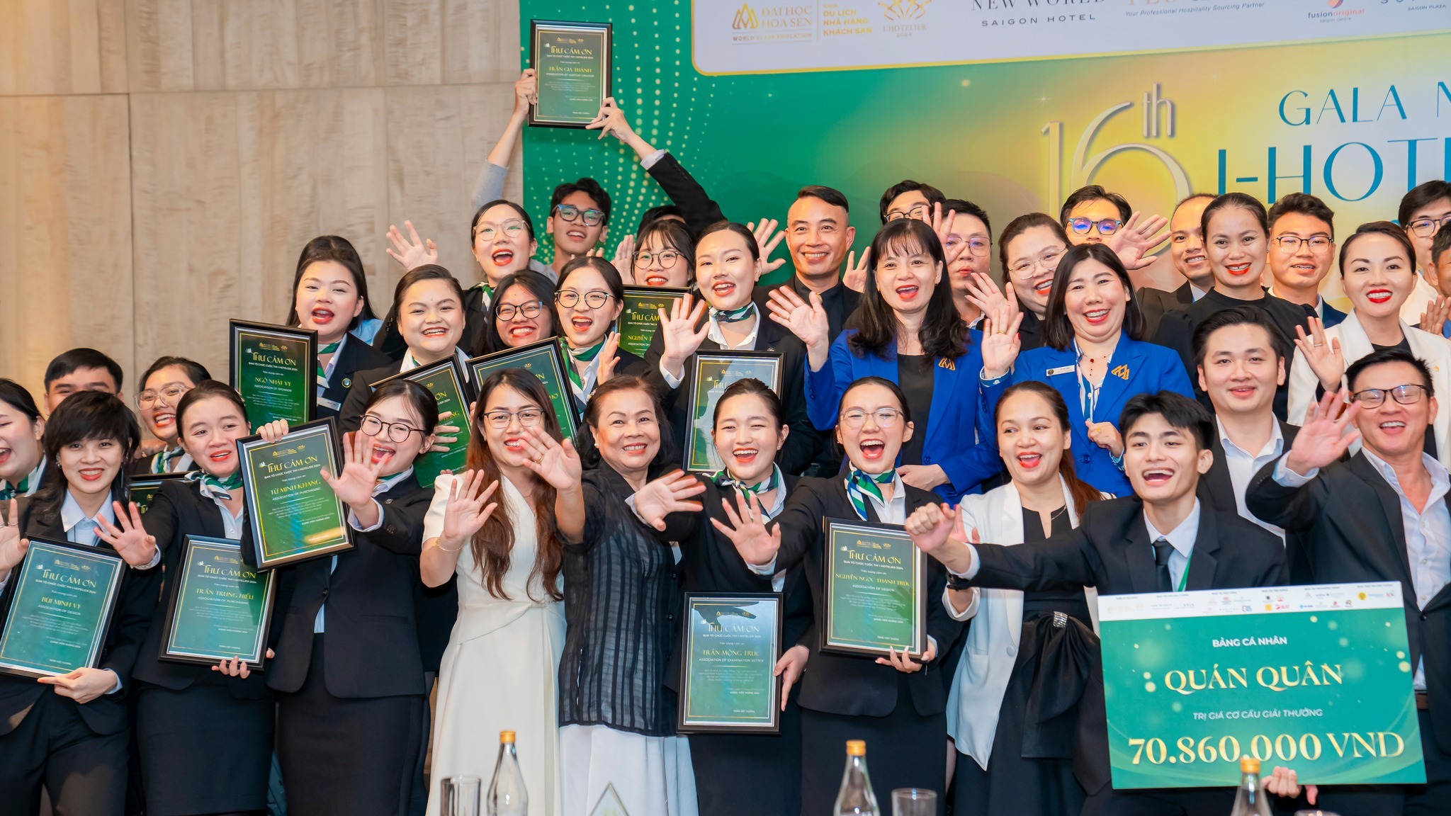 Chọn Quản trị khách sạn hay Quản trị dịch vụ du lịch & lữ hành: đâu là lối đi phù hợp?