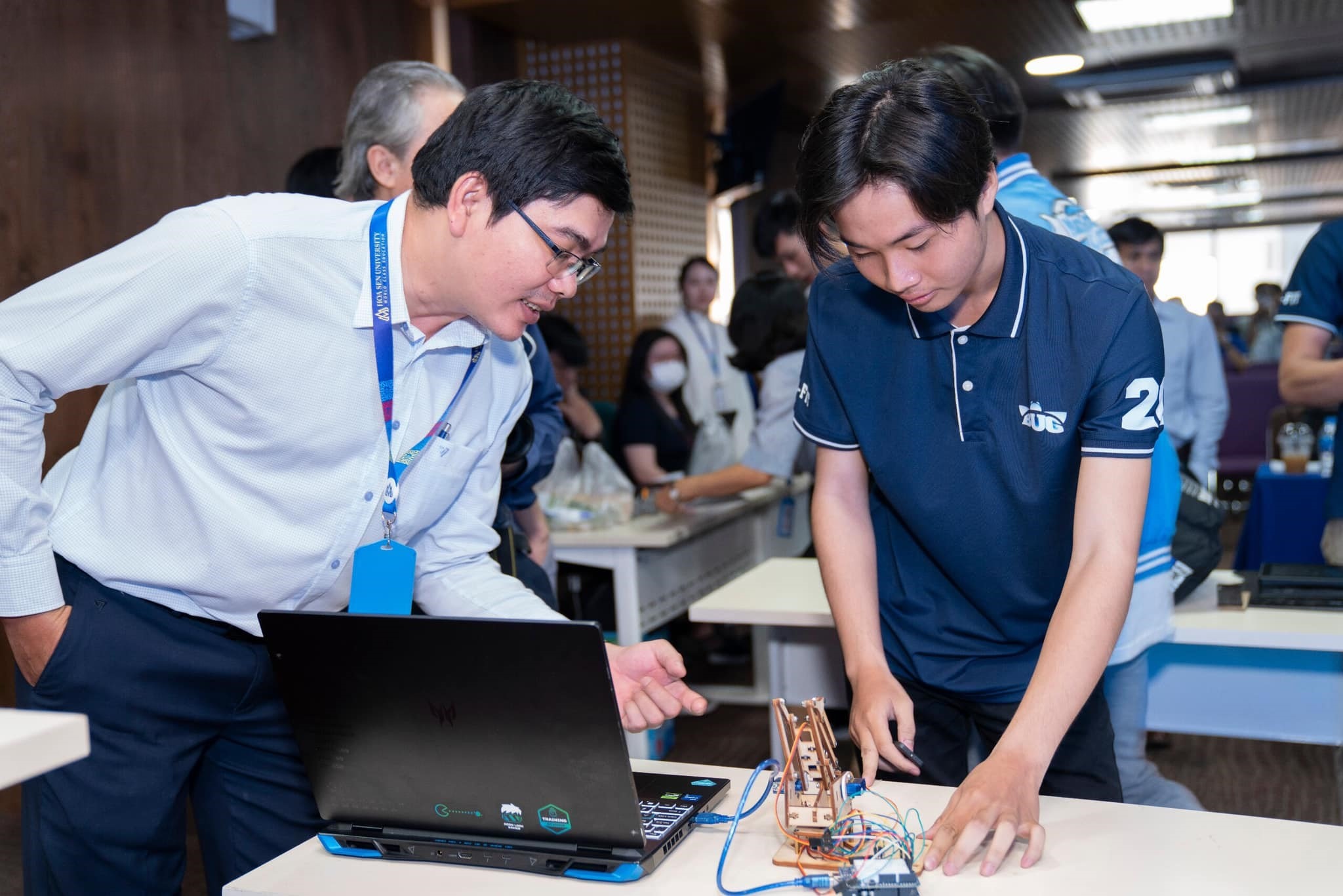 Thích Công nghệ thông tin: Học gì, ra làm gì?