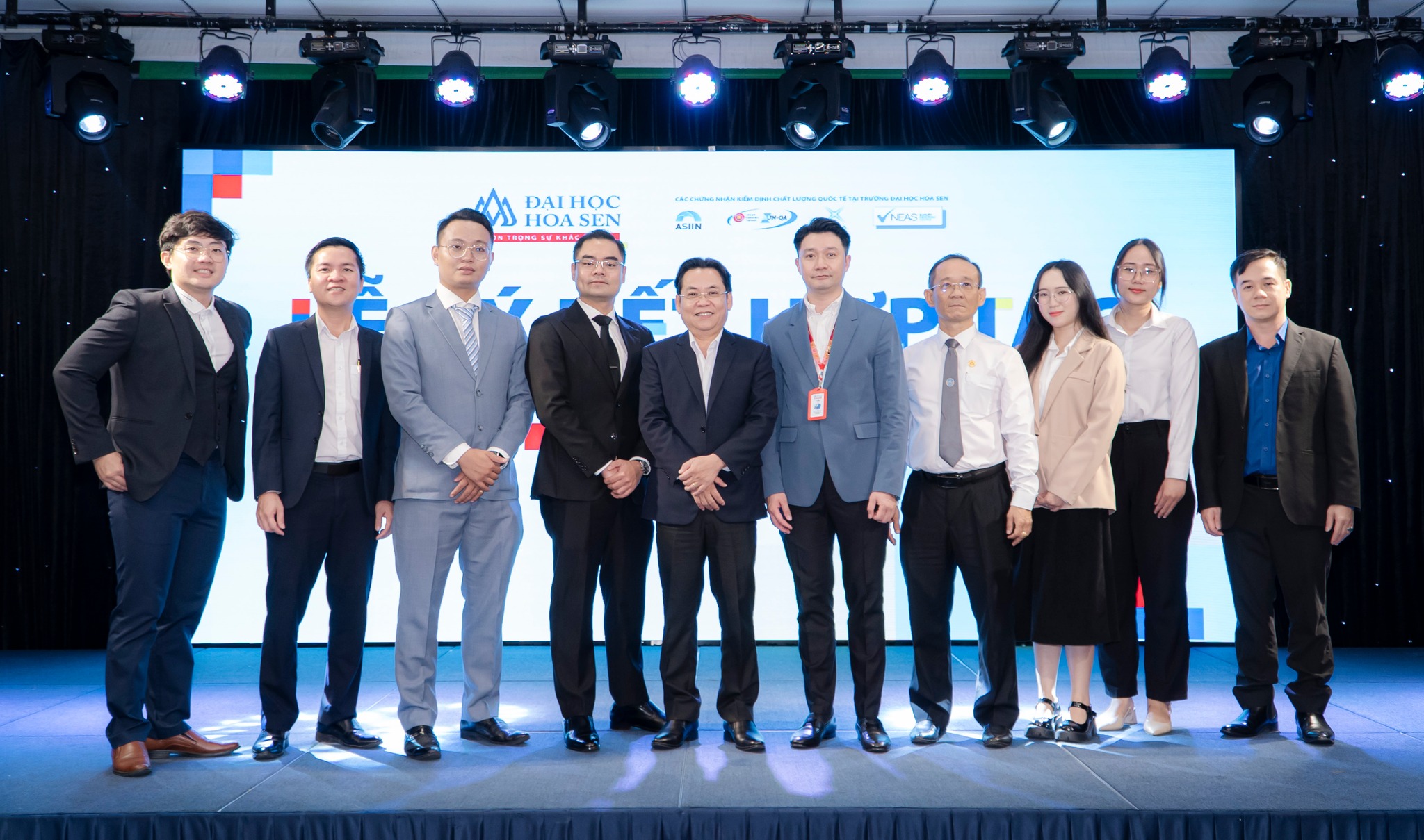 HSU với 20 doanh nghiệp ký MOU: Mở rộng cơ hội nghề nghiệp cho sinh viên