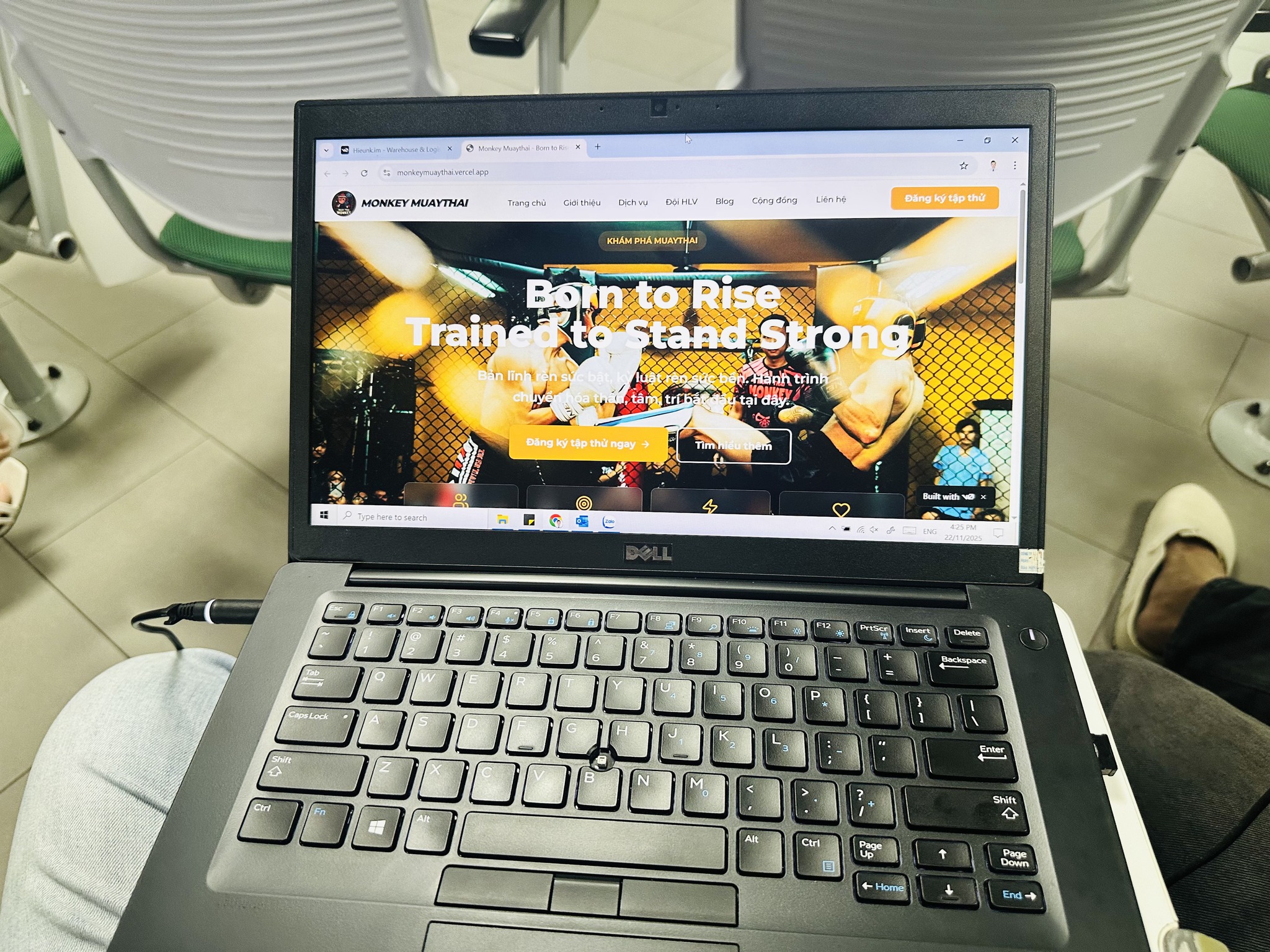 Viện Đào tạo Trực tuyến nâng cao kỹ năng số cho sinh viên qua workshop thiết kế website với AI