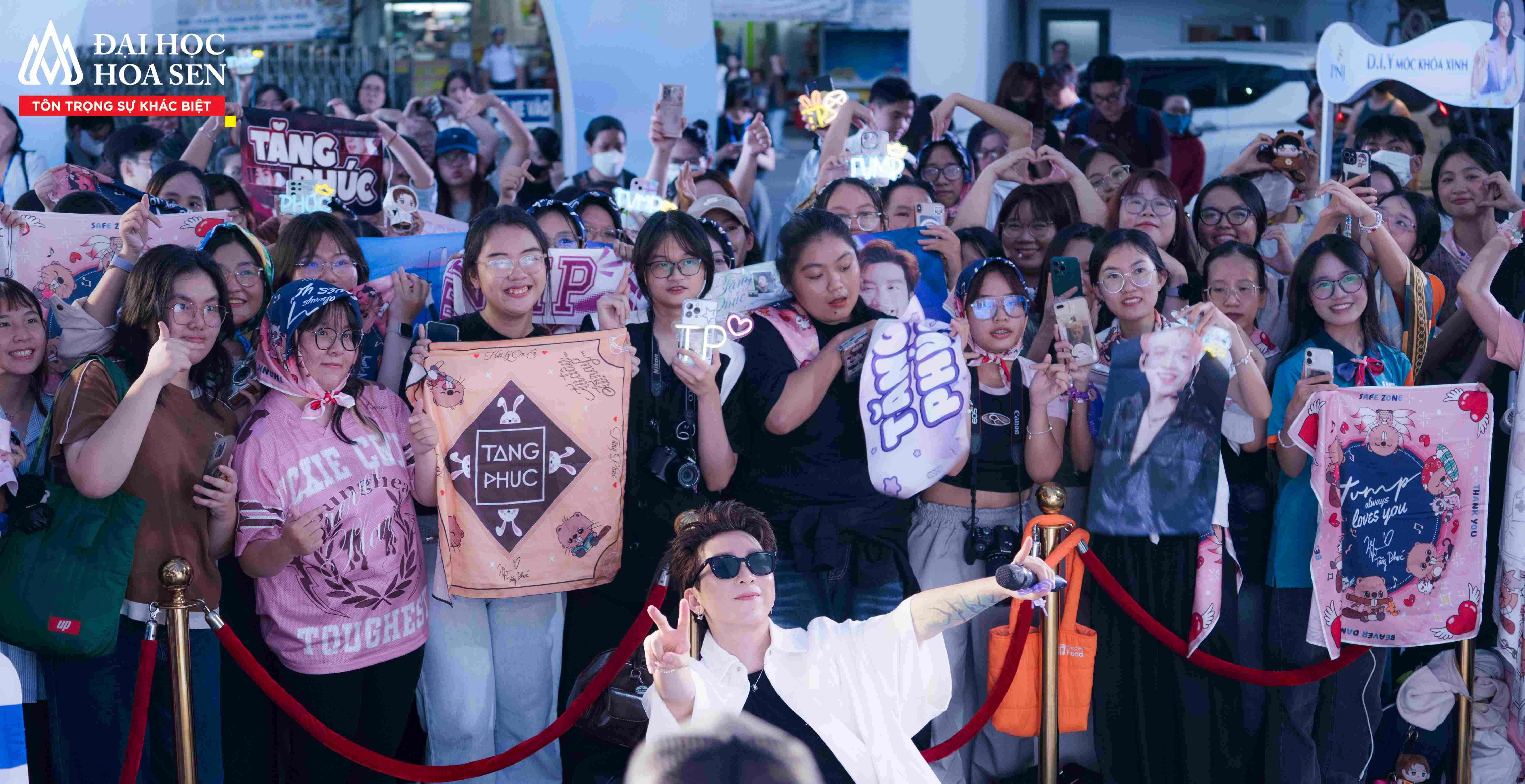 PNJ Uni Tour 2025 khiến sinh viên Đại học Hoa Sen bùng cháy nhiệt huyết tuổi trẻ!