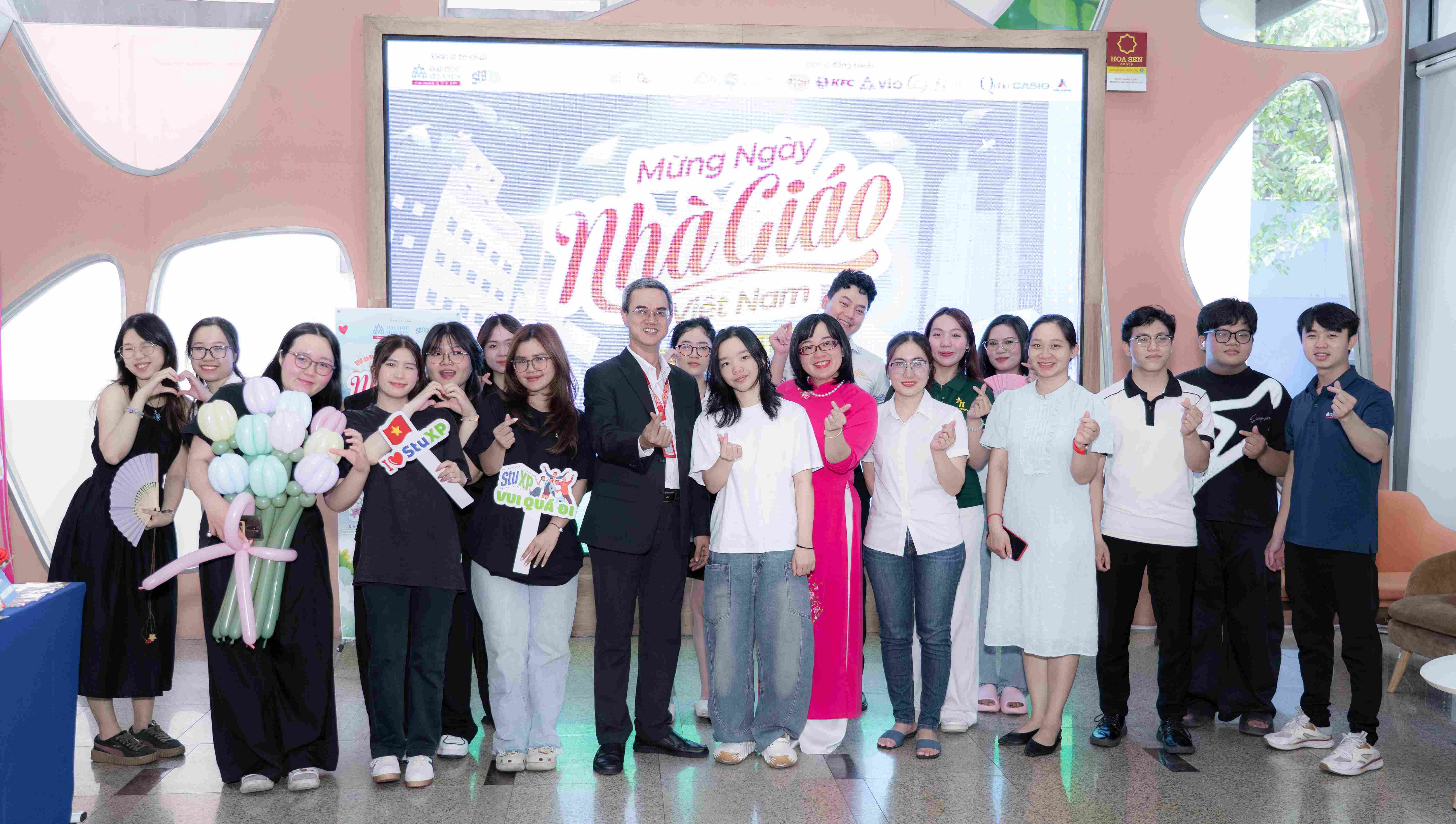 Mừng Ngày Nhà giáo Việt Nam 20/11: “Tâm sáng – trí bền, thầy cô dẫn lối.”