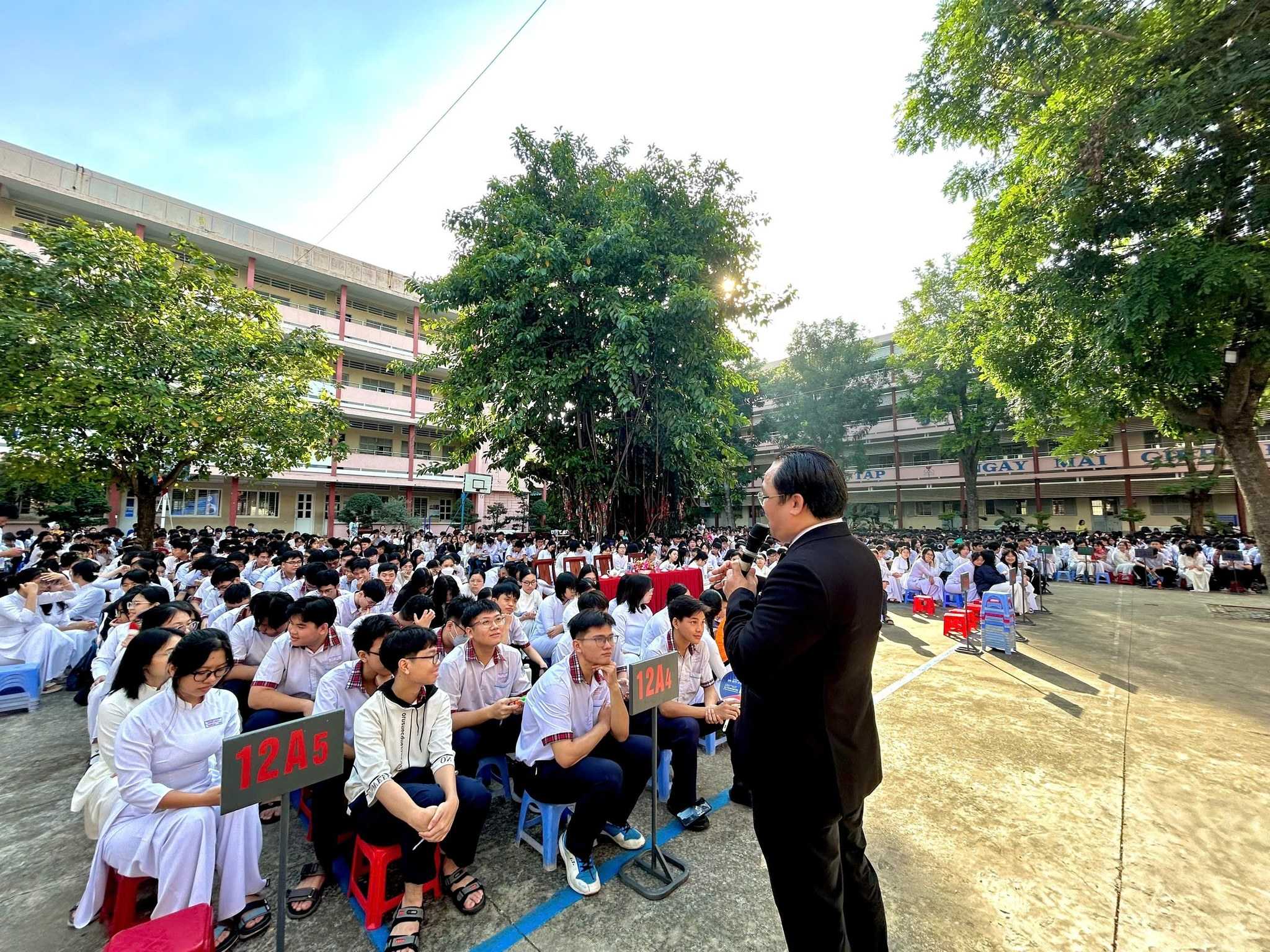 Hành trình hướng nghiệp: “Định vị bản thân - chọn ngành nghề trong kỷ nguyên số”