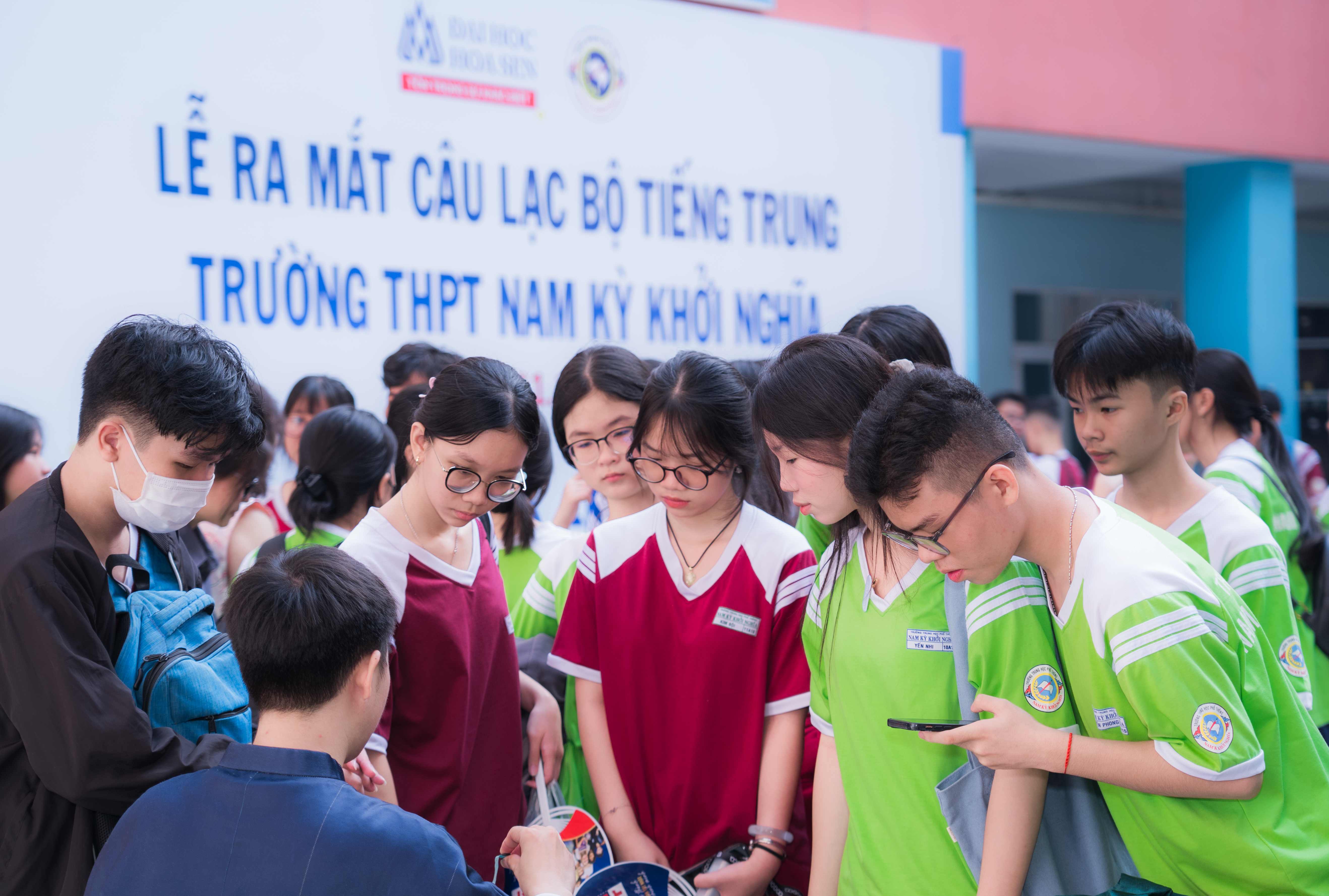 CLB tiếng Trung tại THPT Nam Kỳ Khởi nghĩa