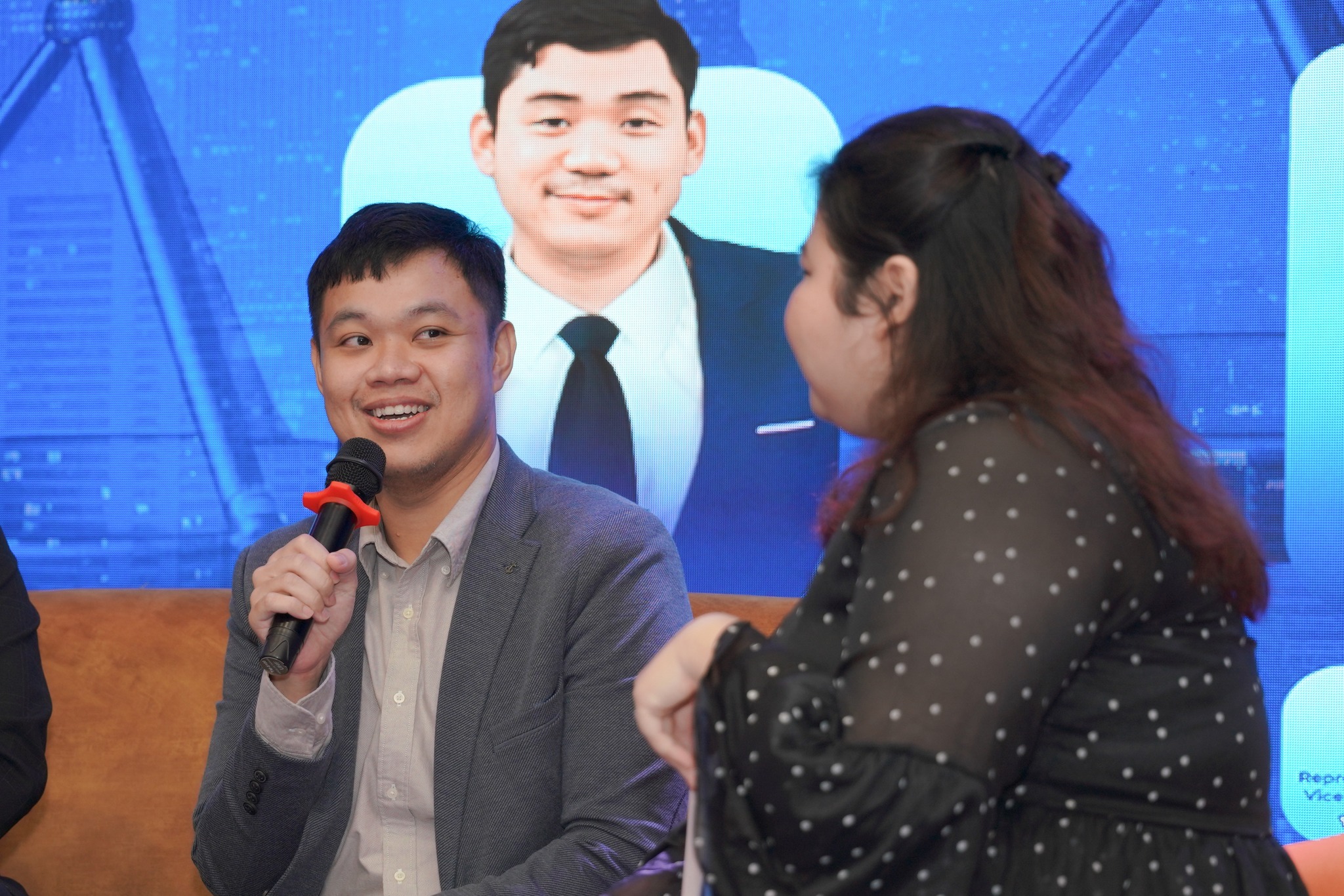 Sinh viên khám phá hành trình trở thành Luật sư tư vấn doanh nghiệp toàn cầu cùng chuyên gia