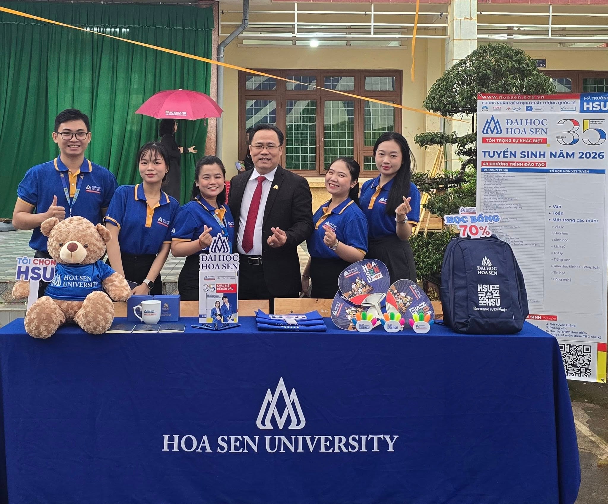 ThS Phạm Doãn Nguyên đưa học sinh THPT Chu Văn An chạm vào ước mơ