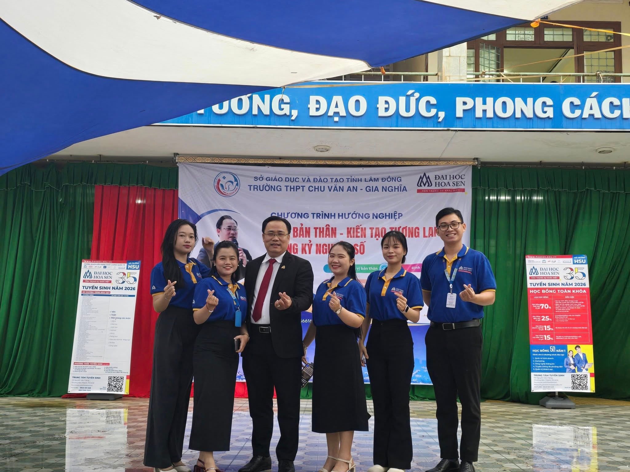 ThS Phạm Doãn Nguyên đưa học sinh THPT Chu Văn An chạm vào ước mơ