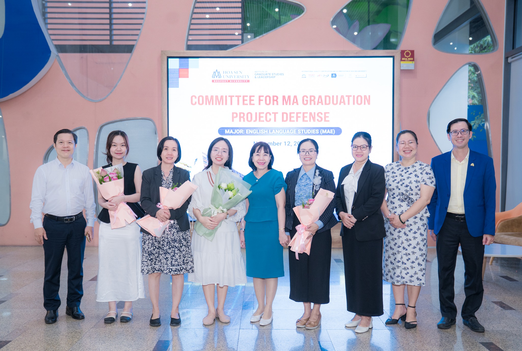 Học viên xuất sắc bảo vệ thành công Đề án Tốt nghiệp Thạc sĩ Ngôn ngữ Anh