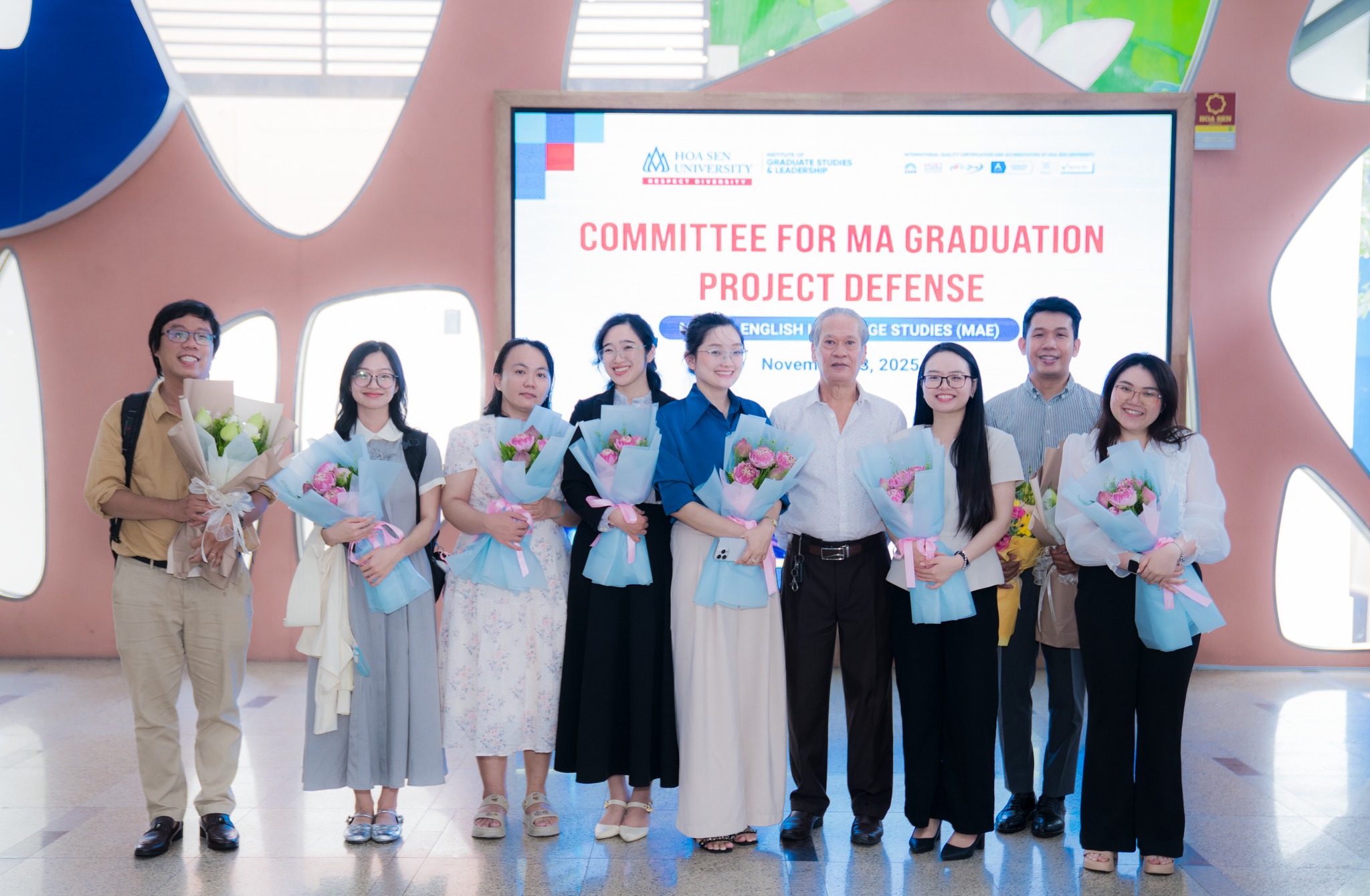 Học viên xuất sắc bảo vệ thành công Đề án Tốt nghiệp Thạc sĩ Ngôn ngữ Anh