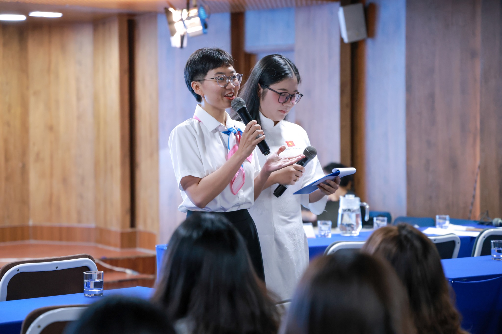 Lễ vinh danh 52 sinh viên nhận Học bổng Ưu tú: Lan tỏa ngọn lửa tri thức tại HSU