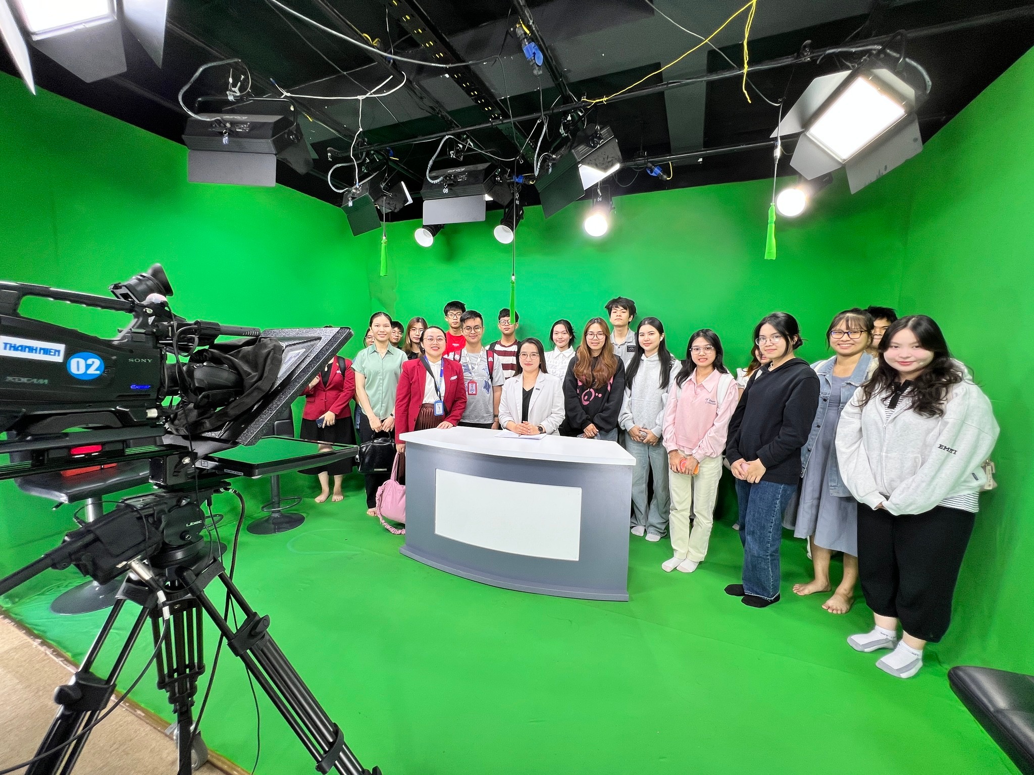 Sinh viên DMU học thực chiến tại Báo Thanh Niên - nối sóng với hơn 10 cơ sở DMU toàn cầu