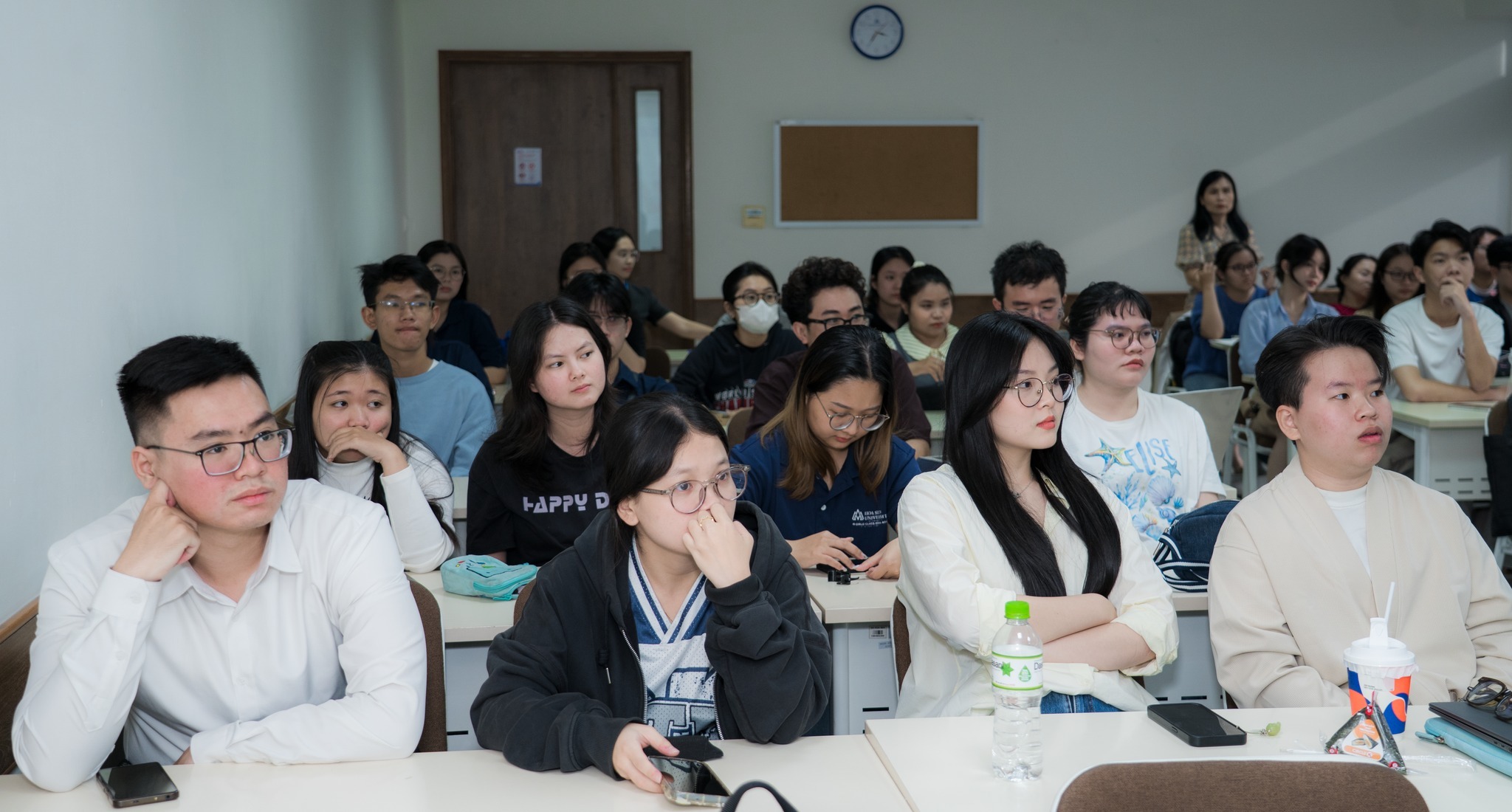 Khởi động sân chơi nghiên cứu khoa học sinh viên lần 15: Truyền lửa đam mê - mở đường ý tưởng mới