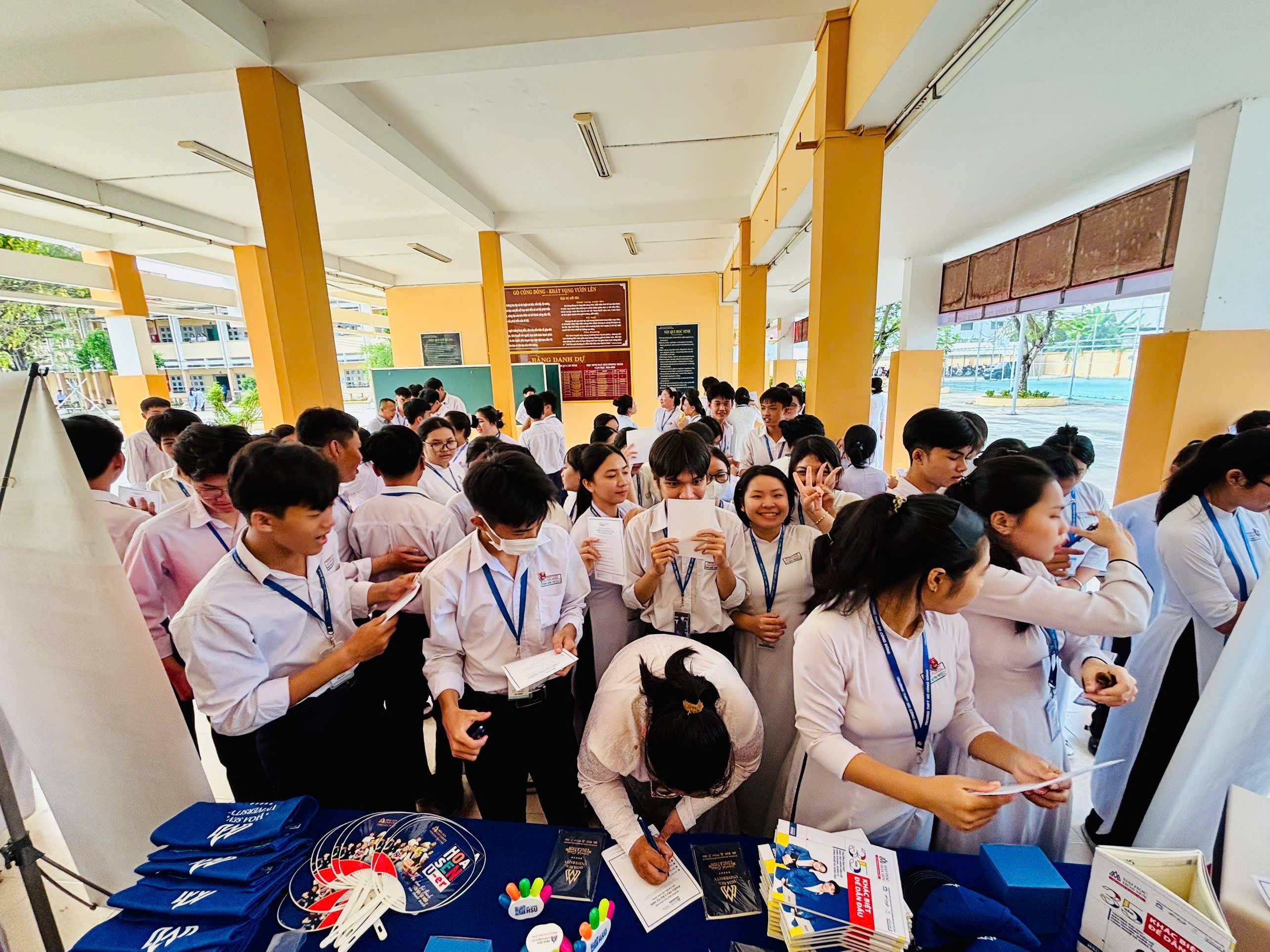 Định hướng tương lai cho 2K8: HSU tiếp tục lan tỏa giáo dục khai phóng tại Đồng Tháp