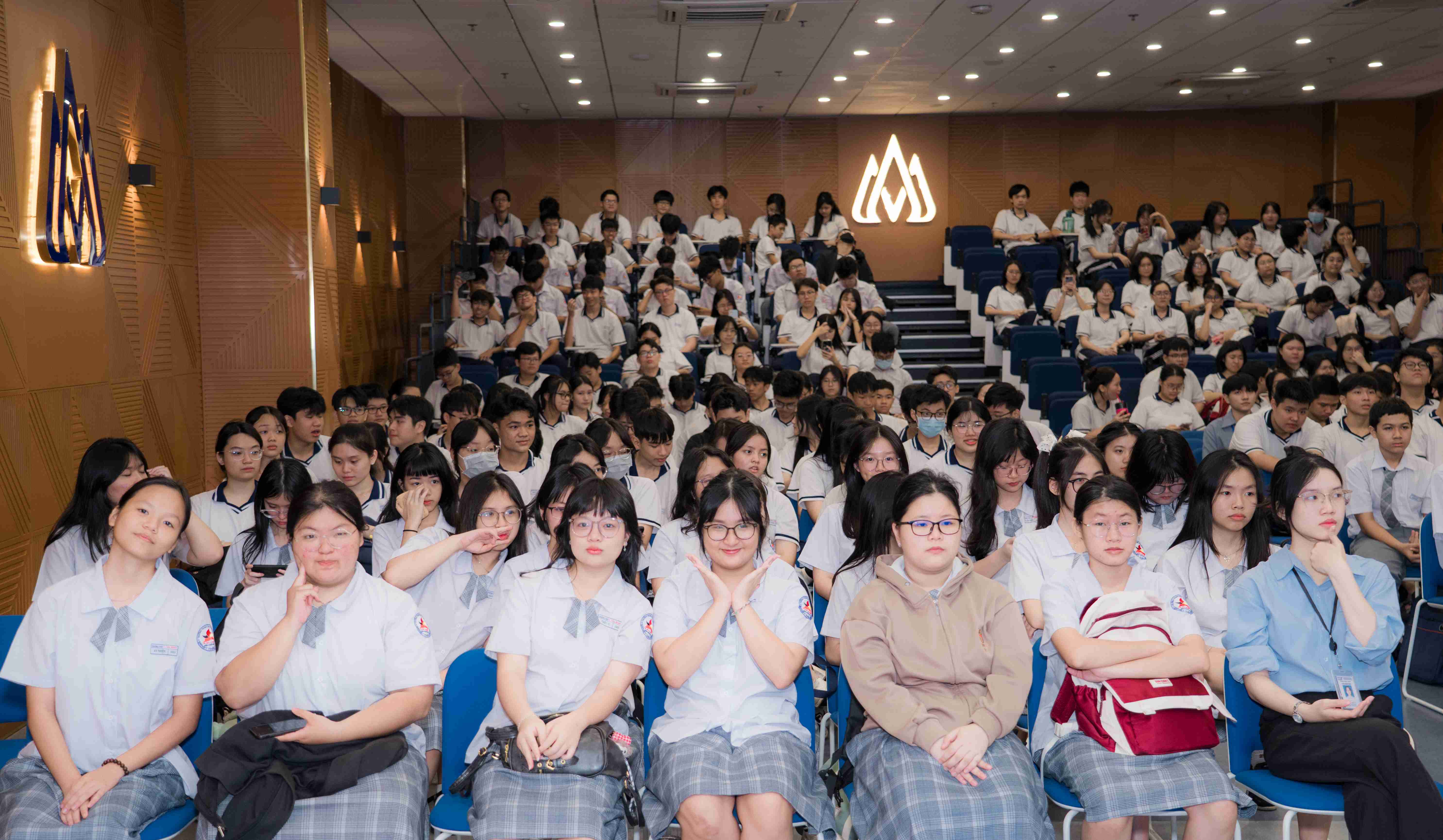 Học sinh THPT Ten Lơ Man trải nghiệm Đại học Hoa Sen – Bước đầu định hướng tương lai