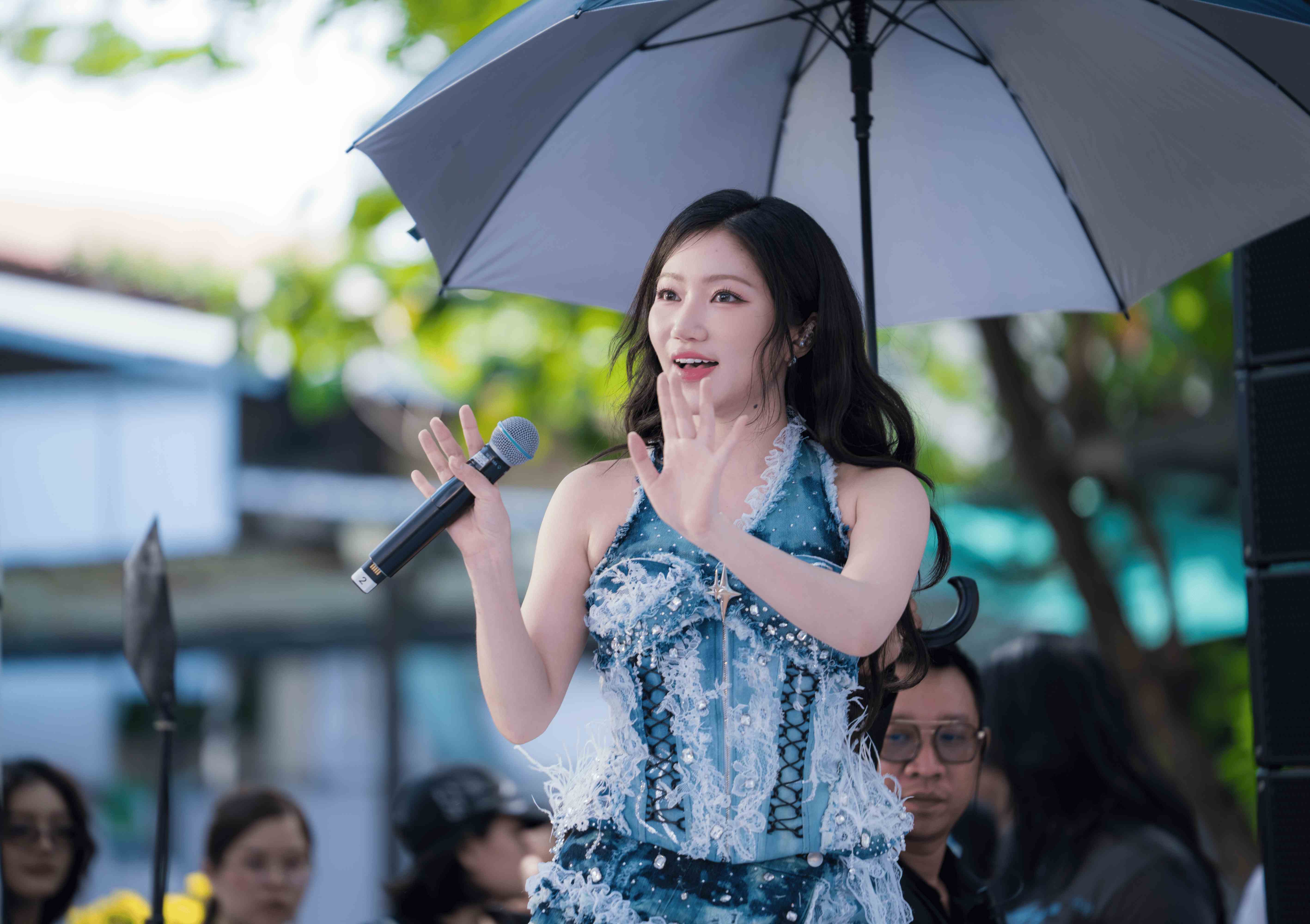 Sinh viên HSU bùng nổ trải nghiệm tại Google Gemini Arena – Đấu trường AI lớn nhất Đông Nam Á