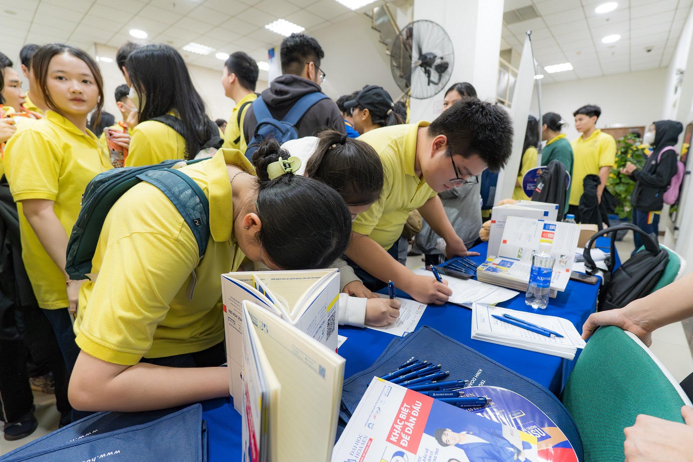 [Campus Tour] Học sinh THCS & THPT Vạn Hạnh & Quốc Trí trải nghiệm “một ngày làm sinh viên HSU”