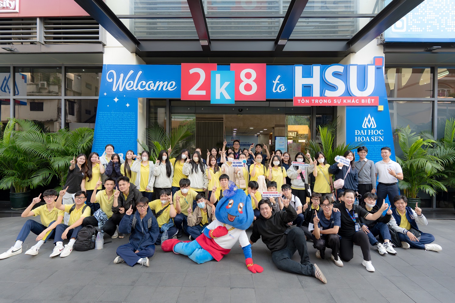 [Campus Tour] Học sinh THCS & THPT Vạn Hạnh & Quốc Trí trải nghiệm “một ngày làm sinh viên HSU”