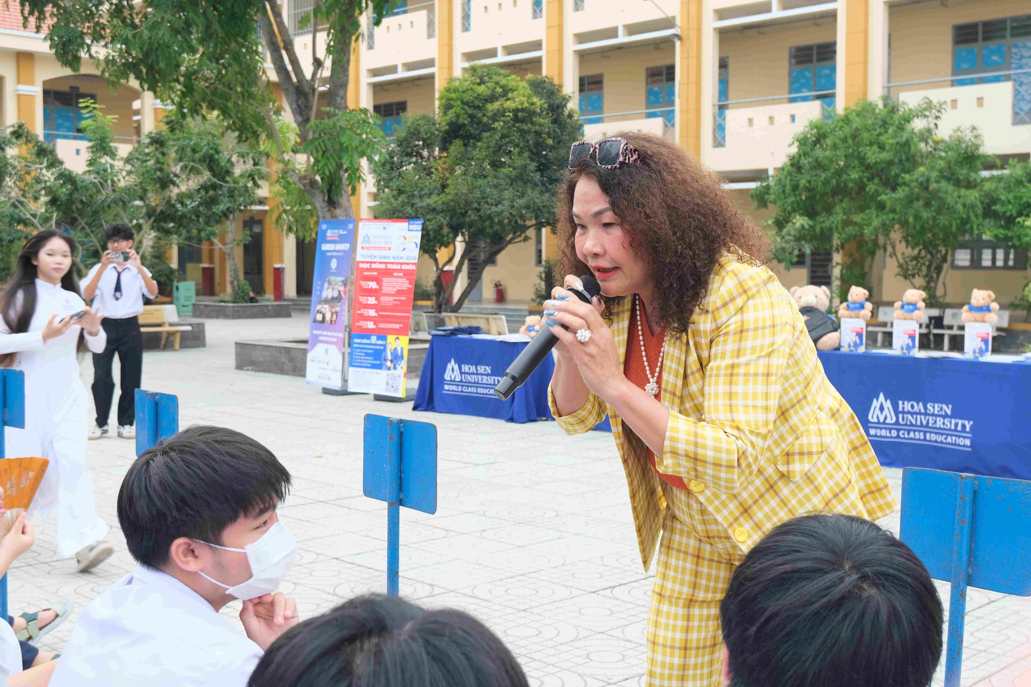 [HSU Tour] THPT Bình Chánh mở lối chọn ngành bằng sân chơi khám phá năng lực