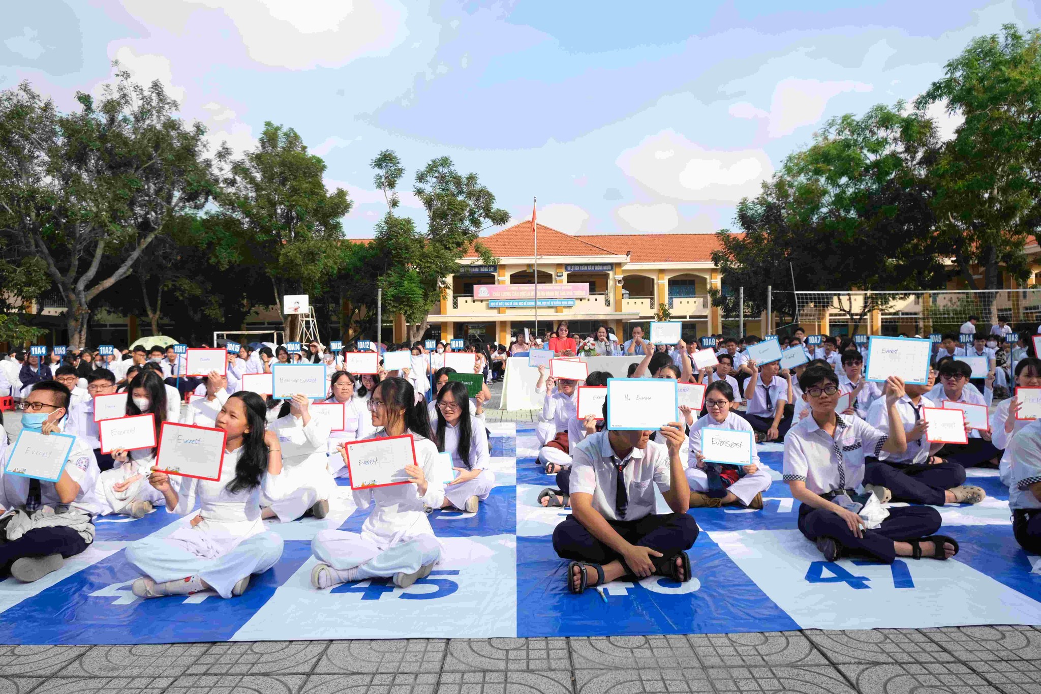 [HSU Tour] THPT Bình Chánh mở lối chọn ngành bằng sân chơi khám phá năng lực